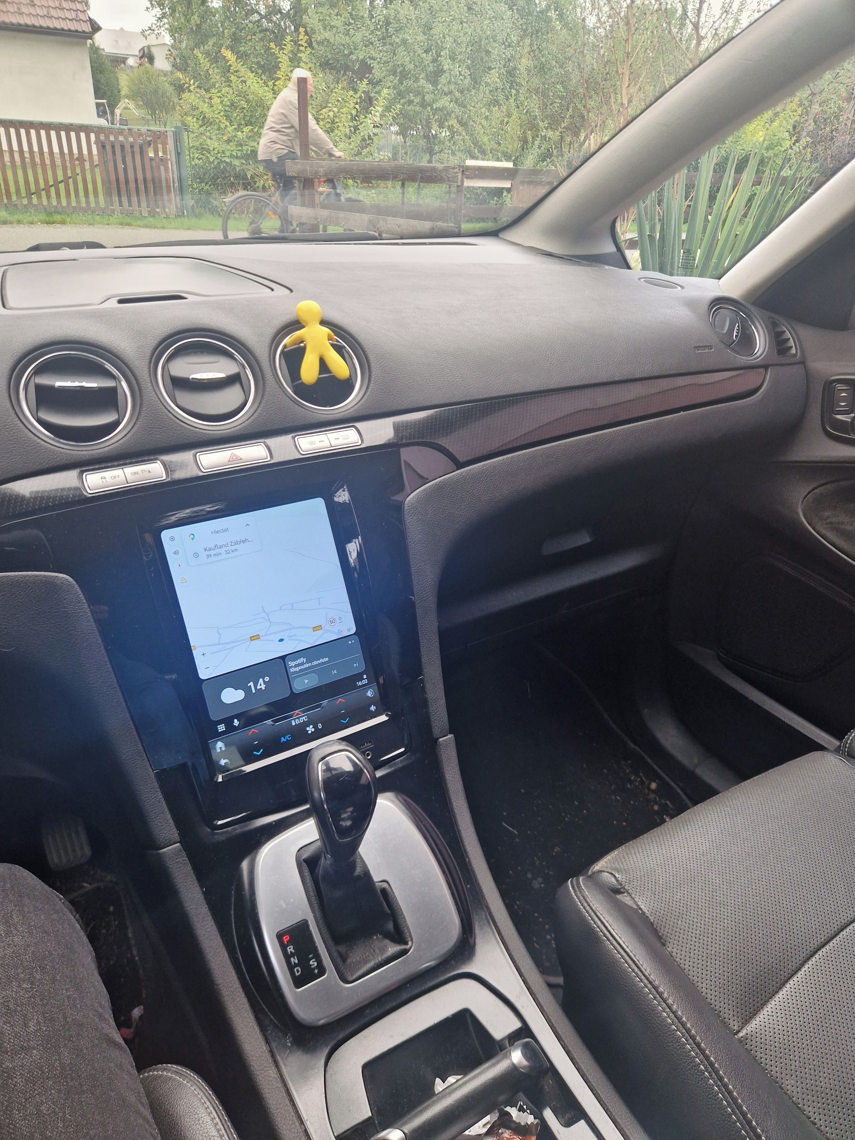 Ford S-MAX, 2.0 TDCi 100kw - fotka 5