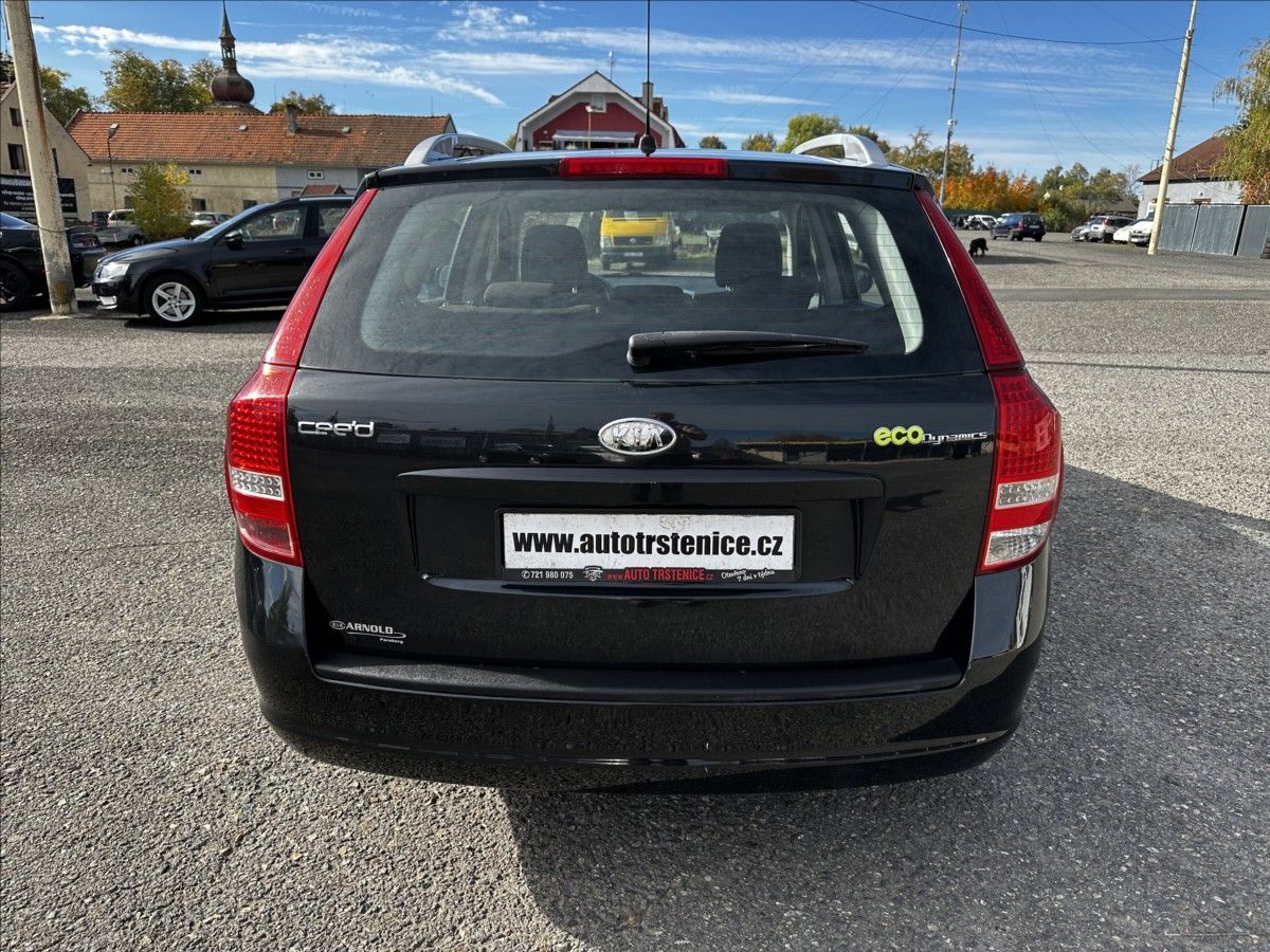 Kia Cee´d, 1,4 CVVT-KLIMA-ECO DINAMICS - fotka 3