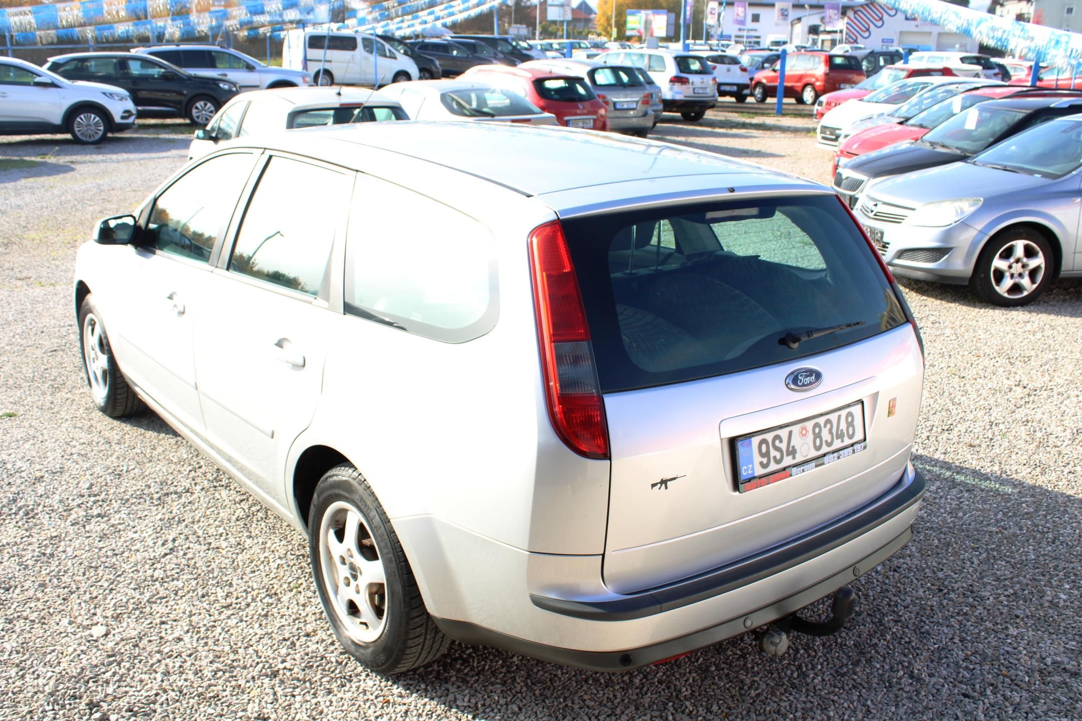 Ford Focus, 1,6i KLIMA EL.OKNA TEMPOMAT - fotka 5