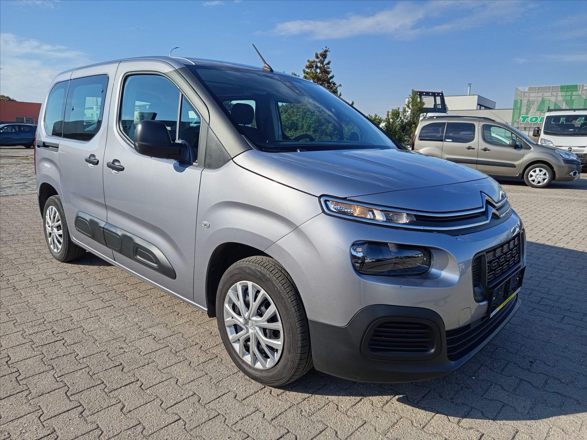 Citroën Berlingo, 1,2PT 110k 1.MAJ,ČR,zár.07/28 - fotka 6