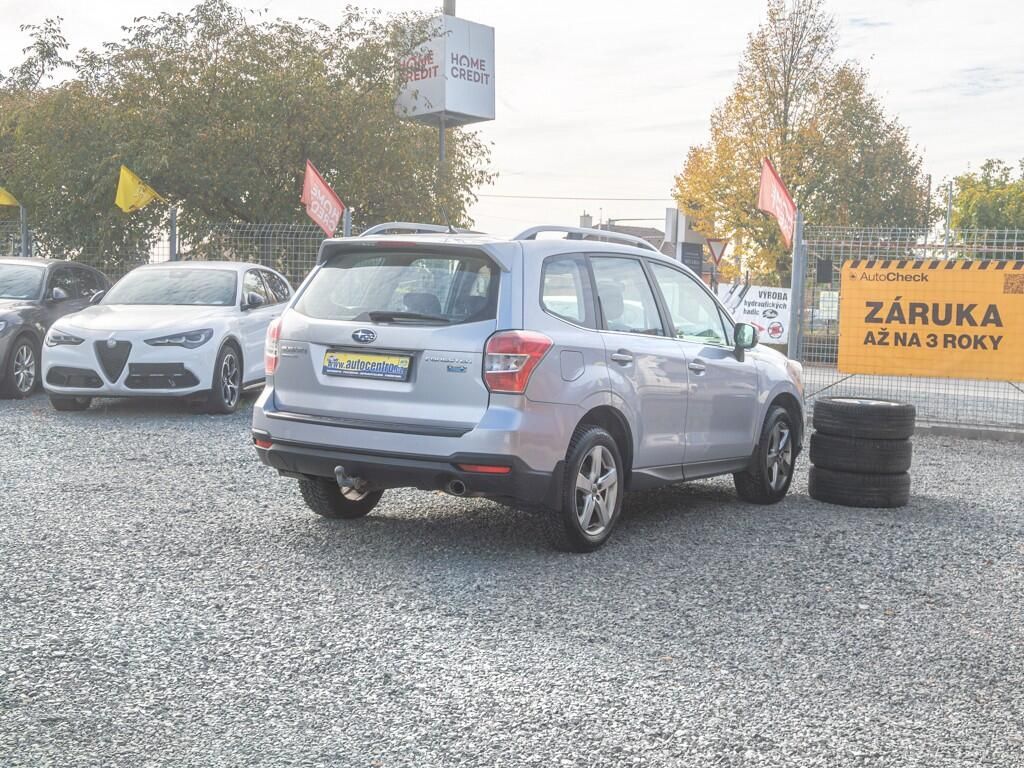Subaru Forester, 2.0i108KW – ČR 23.12.2013 - fotka 5