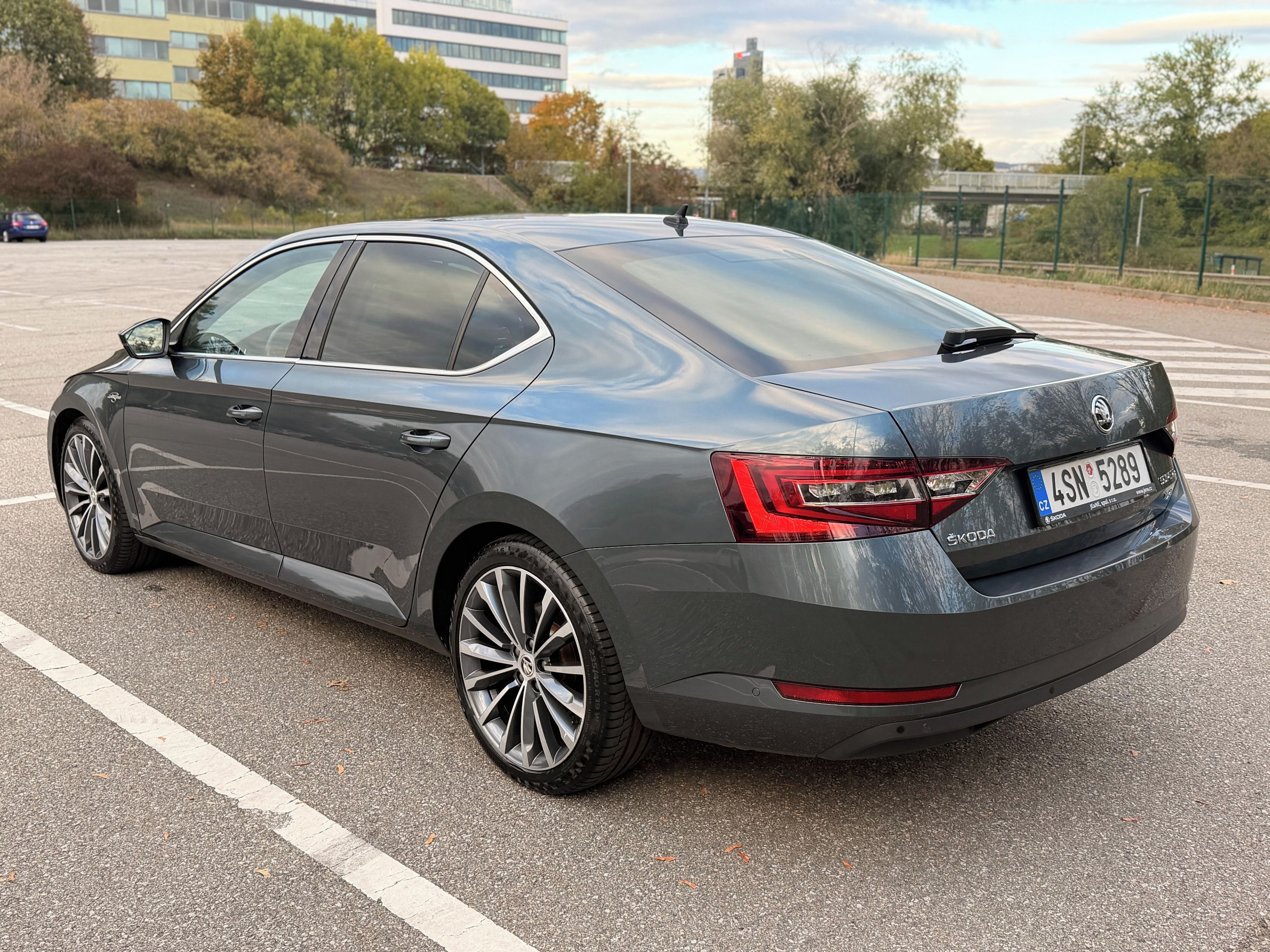 Škoda Superb, 2.0 TDI DSG 4x4 L&K 1.majitel - fotka 5