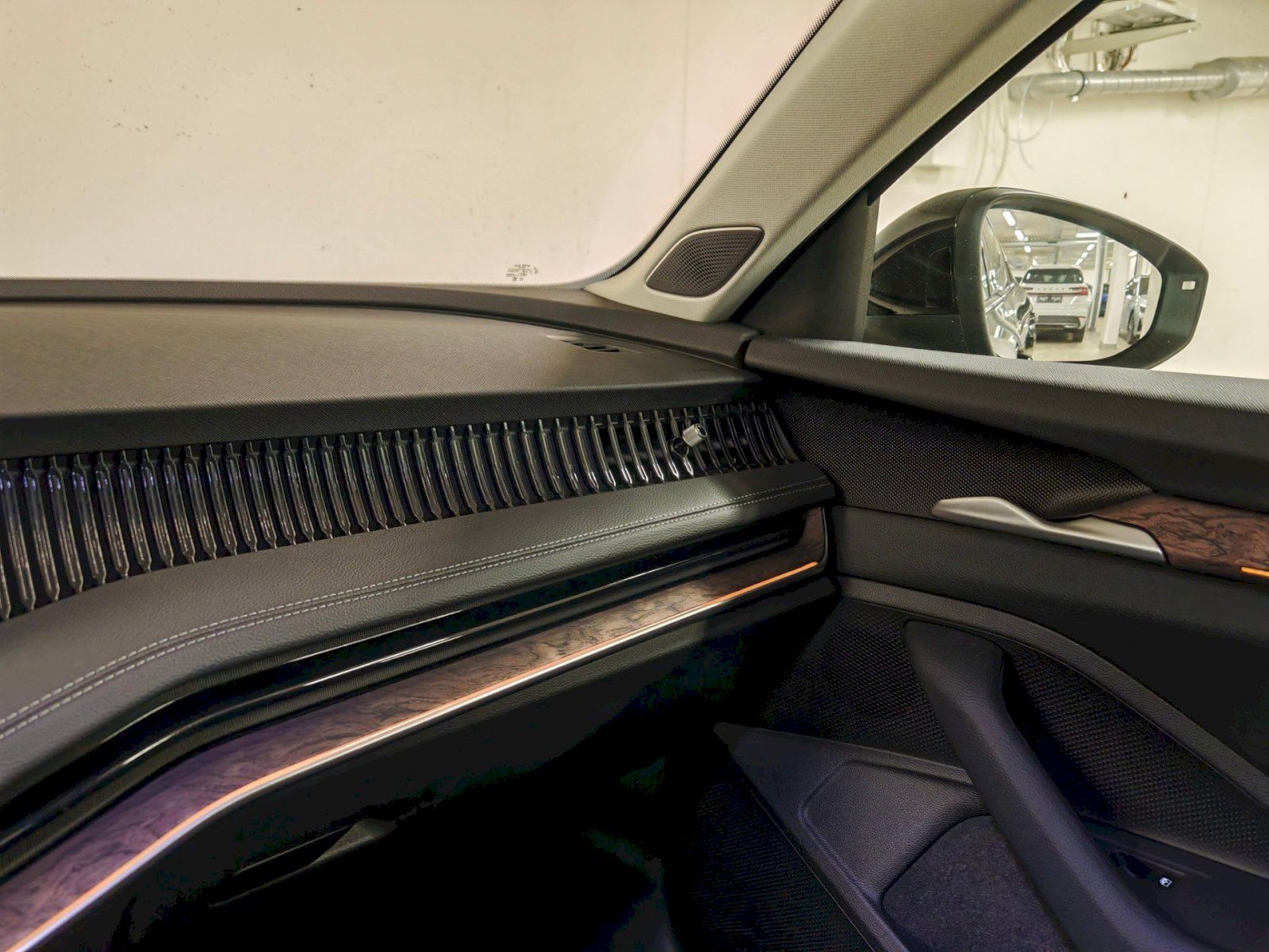 Škoda Superb, iV 1.5 TSI 150 kW DSG L&K - fotka 6