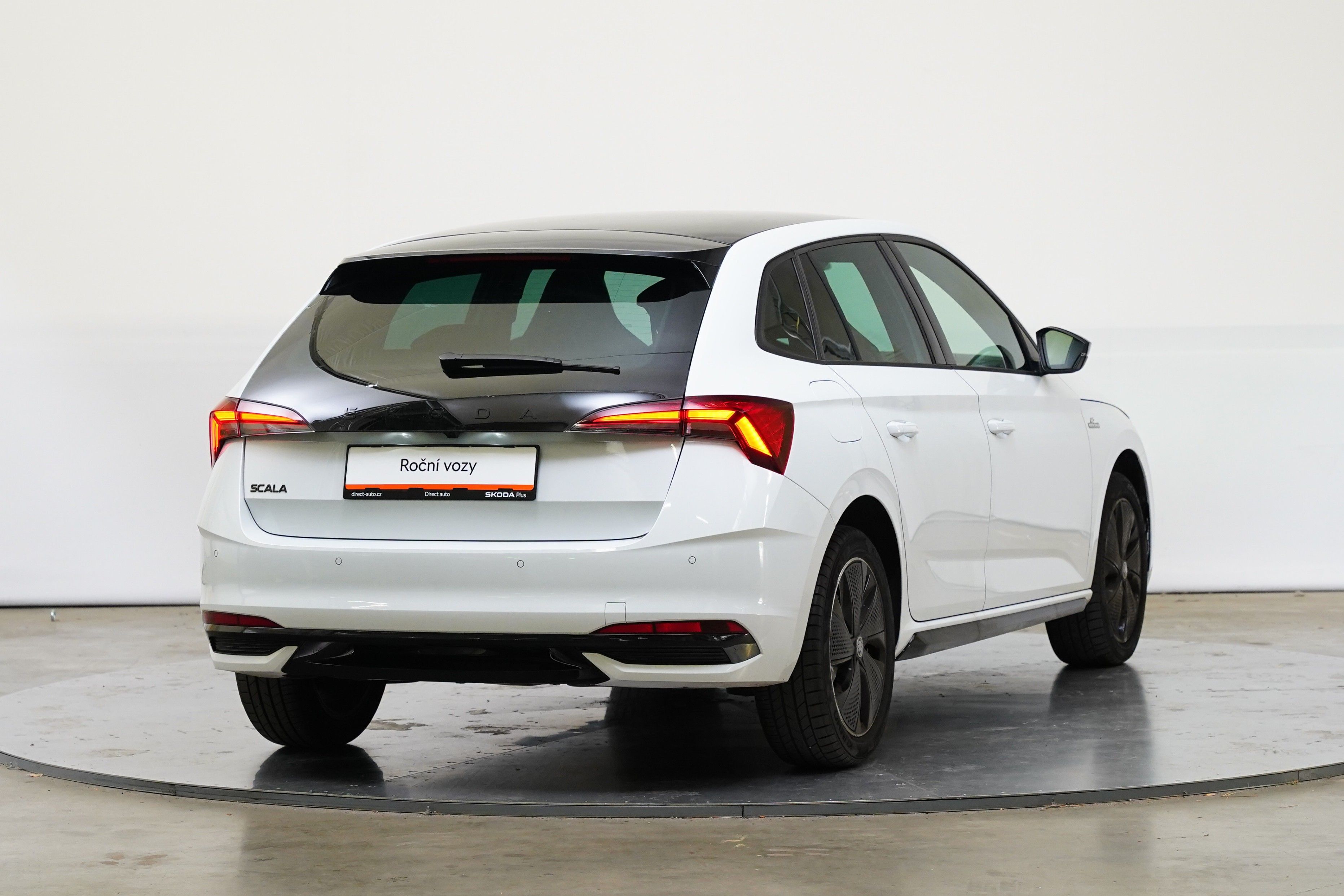 Škoda Scala, 1.0 TSI 85 kW DSG Monte Carlo - fotka 2