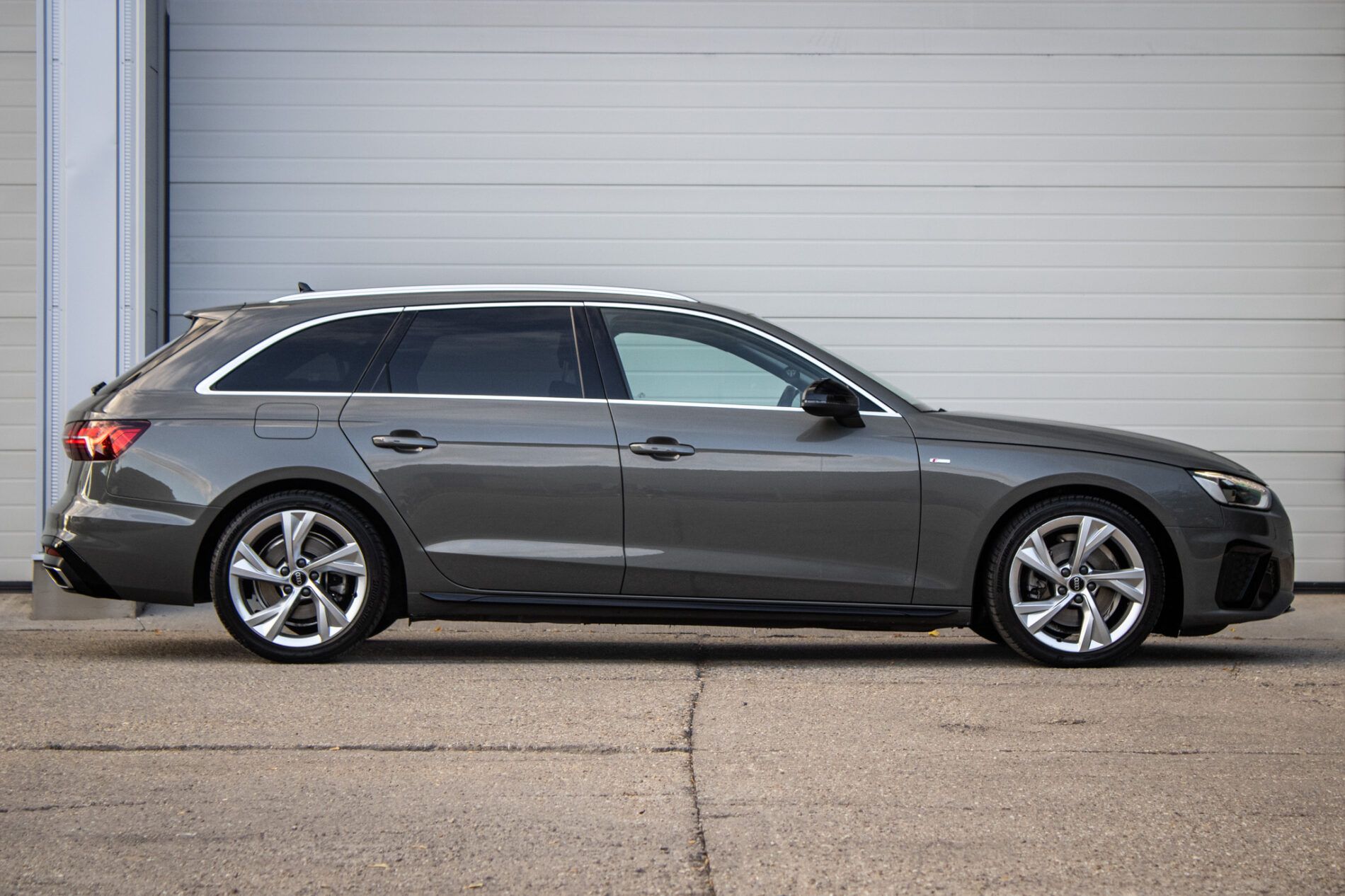 Audi A4 Avant - fotka 4