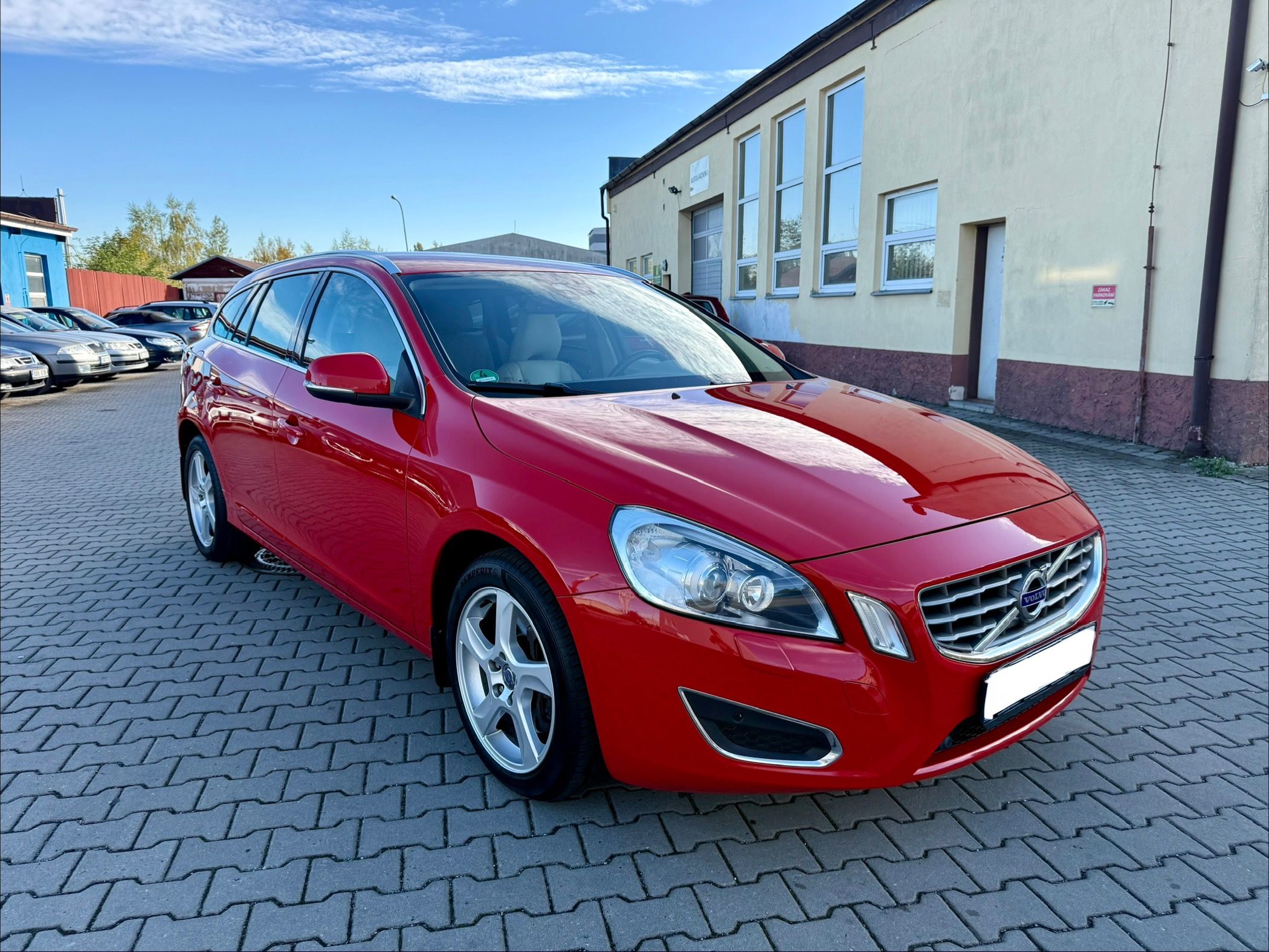 Volvo V60, 2.4 D5 AWD 151kw, 1. Majitel - fotka 2