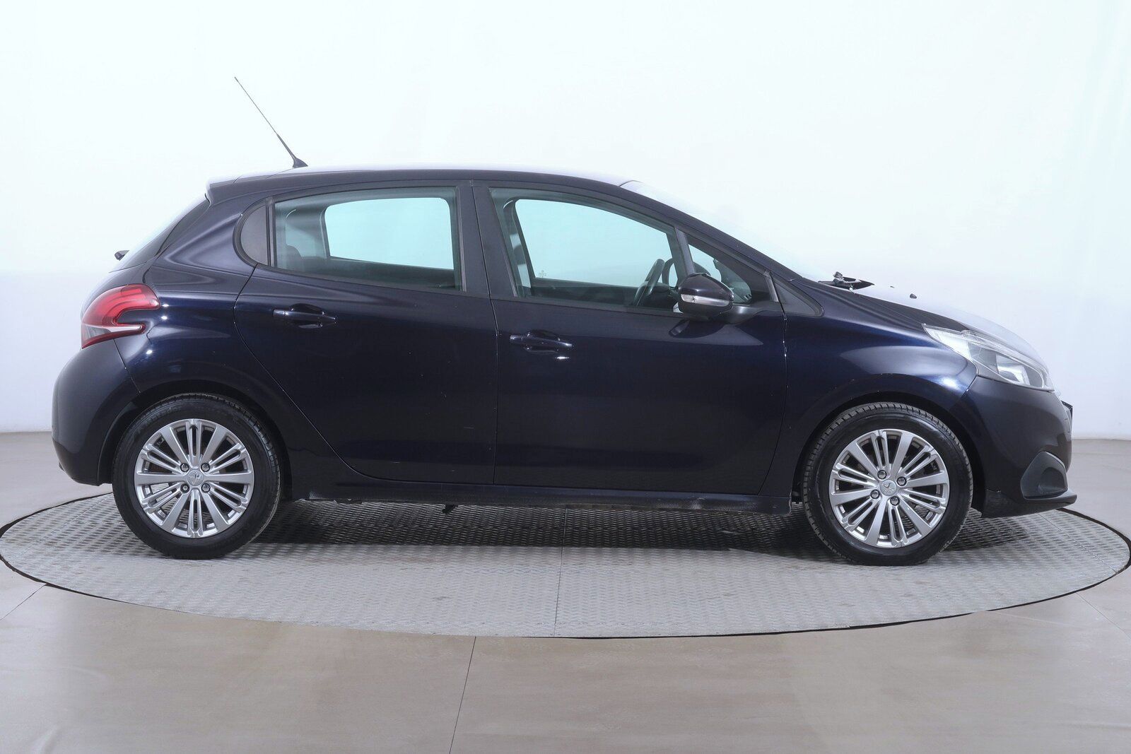 Peugeot 208, 1.2 PureTech, Serv.kniha - fotka 6