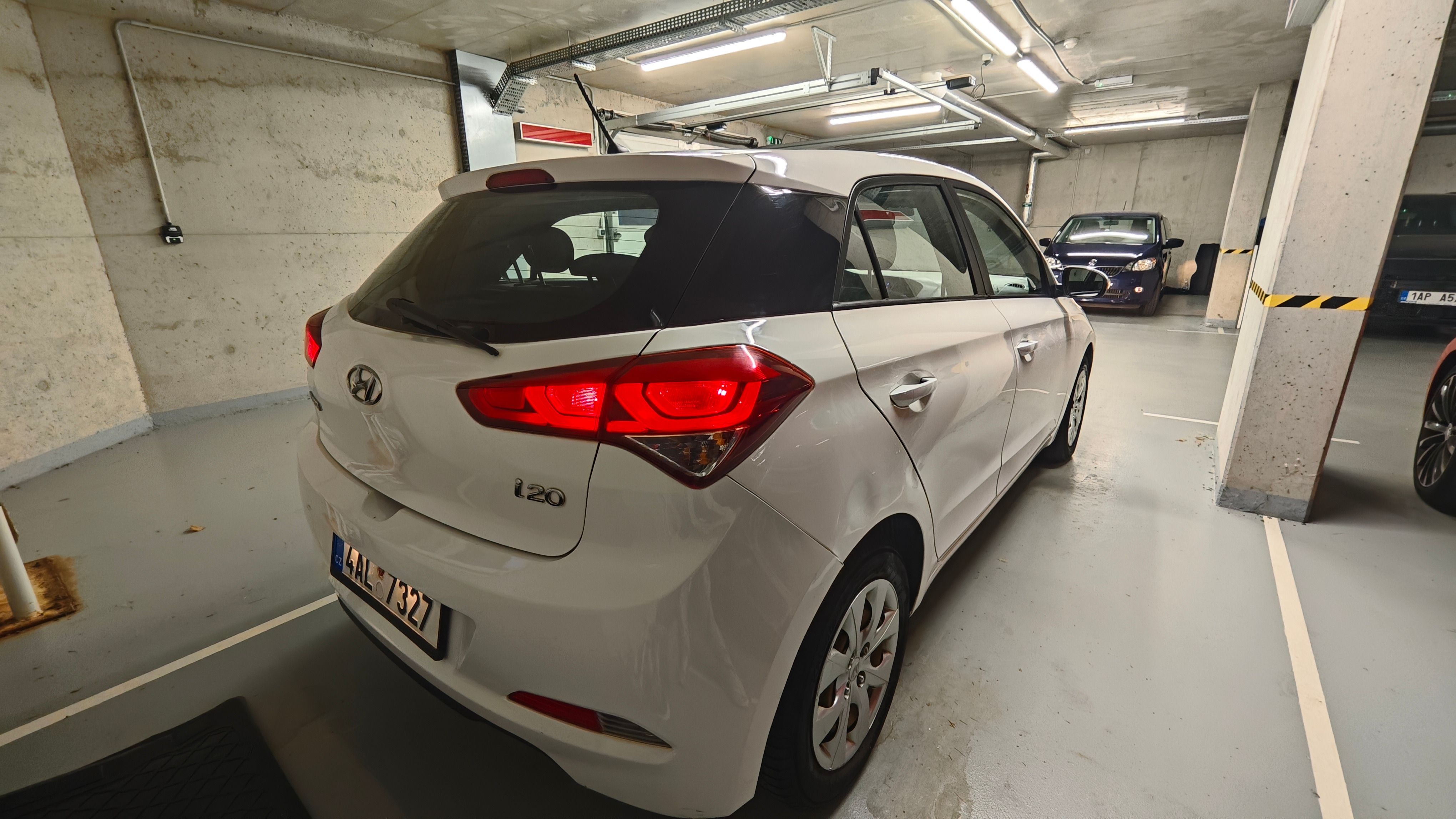 Hyundai i20, servisováno, po výměně rozvodů - fotka 5