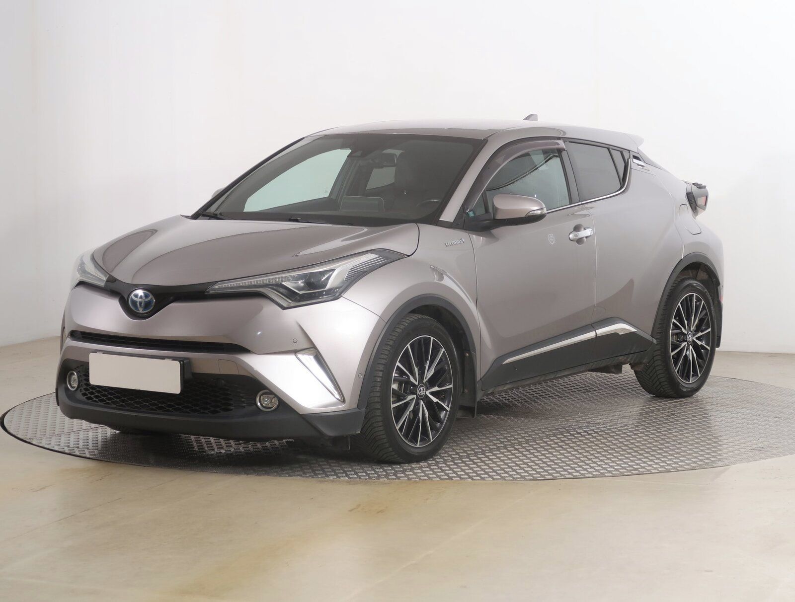 Toyota C-HR, 1.8 Hybrid, Automat - fotka 2