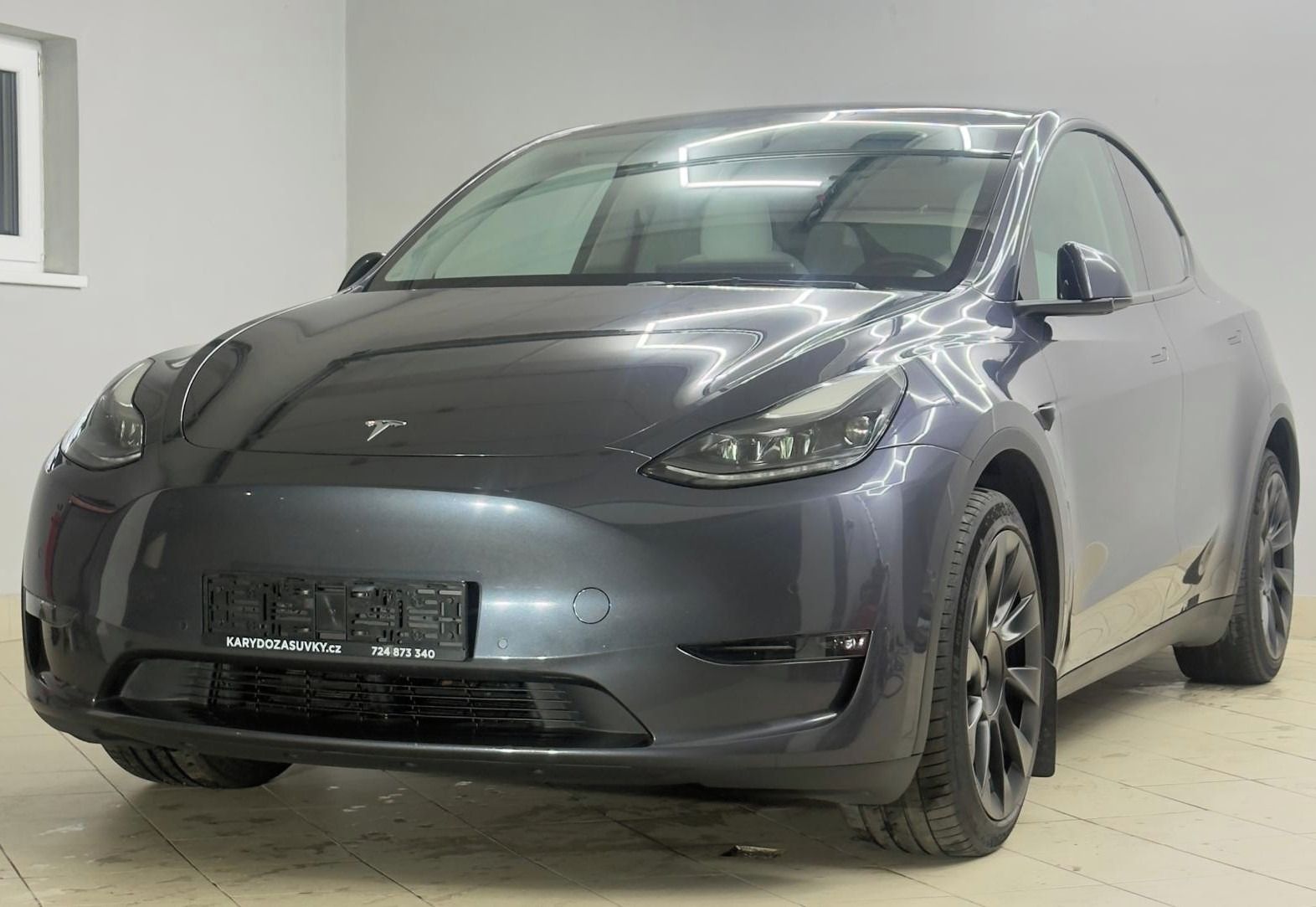 Tesla Model Y, Tesla model Y Long Range - fotka 3