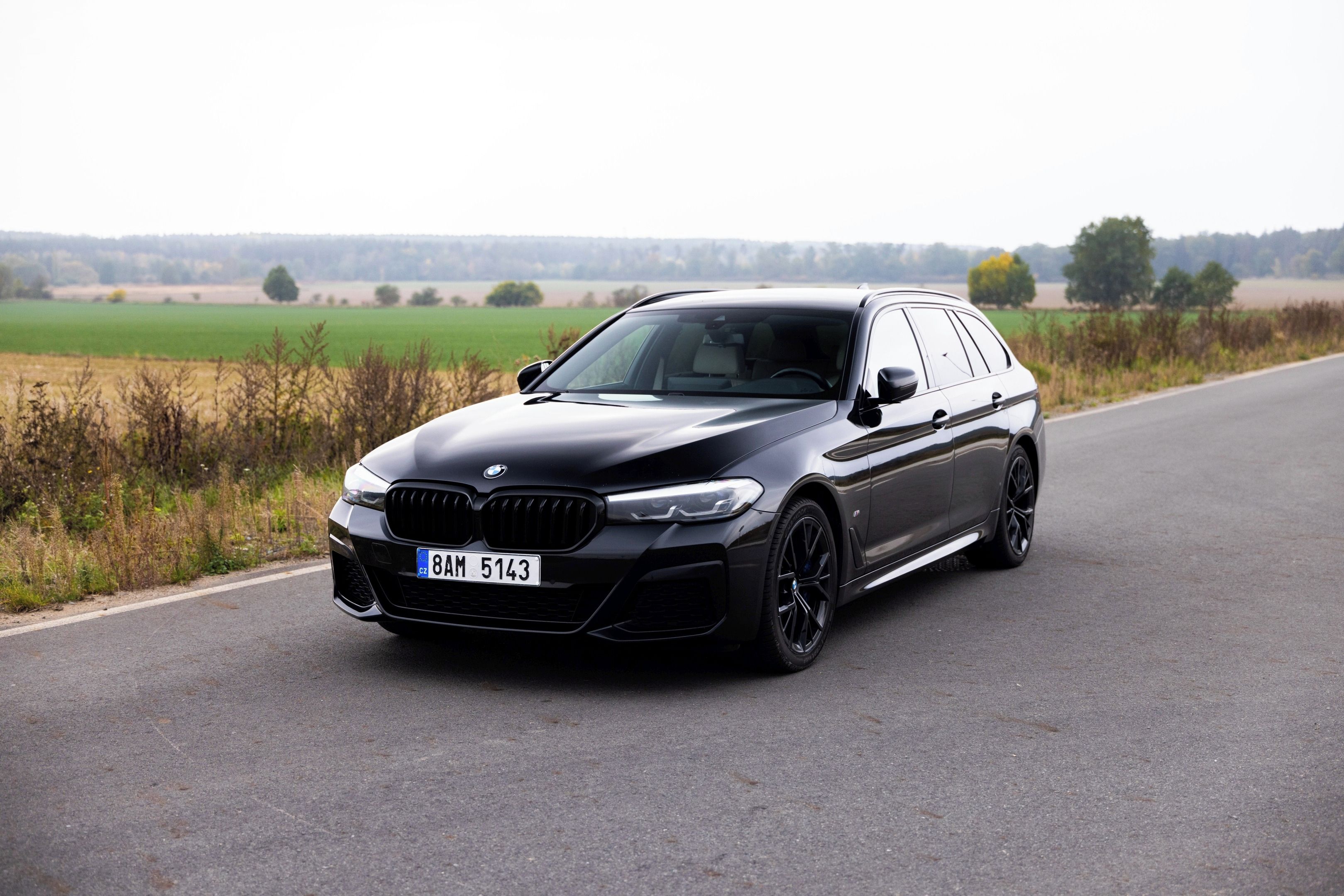 BMW Řada 5, BMW 530D xDrive 210kW, Mpaket