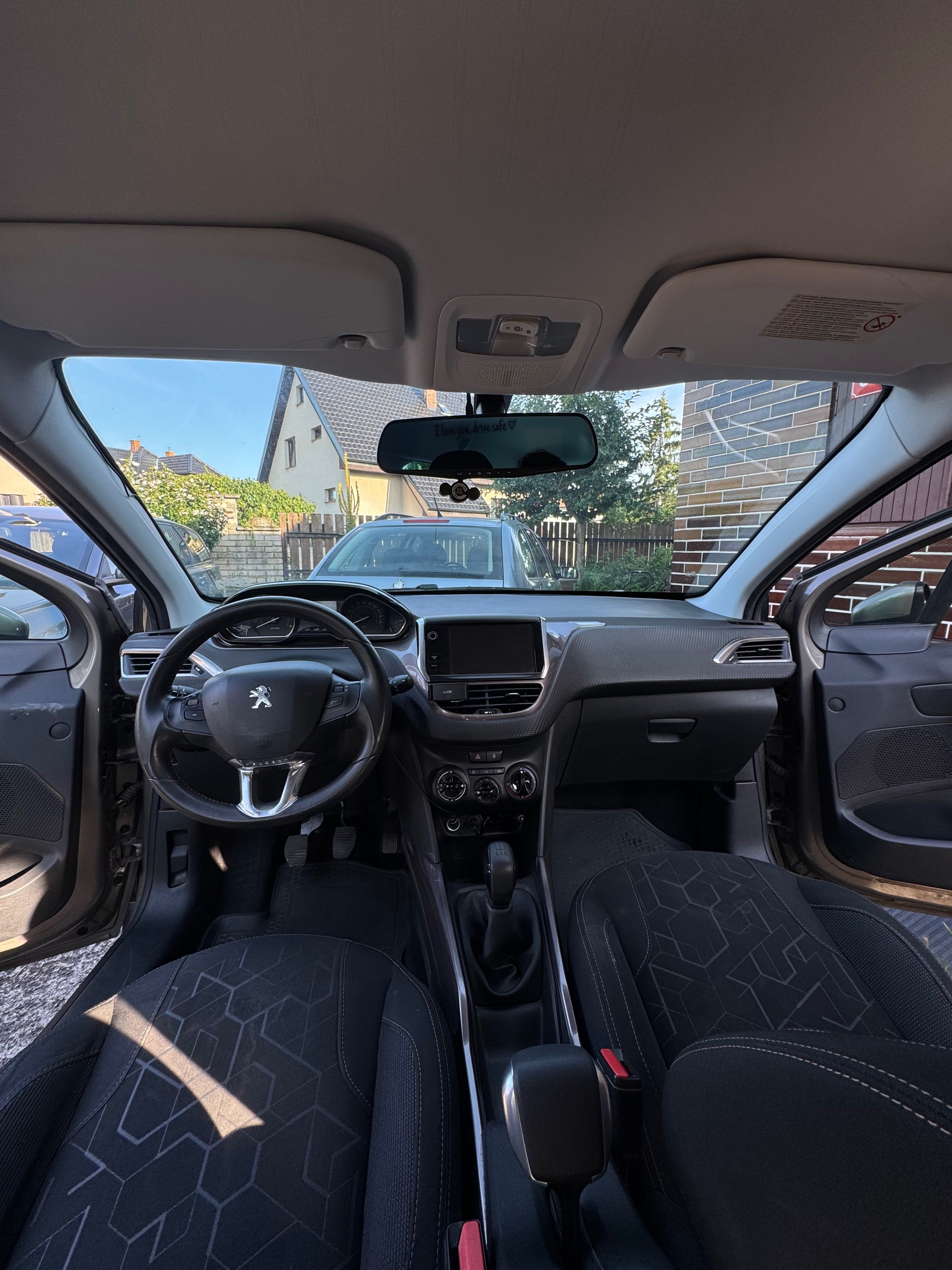 Peugeot 2008, Peugeot 2008 1.4 HDi 50 kW - fotka 5