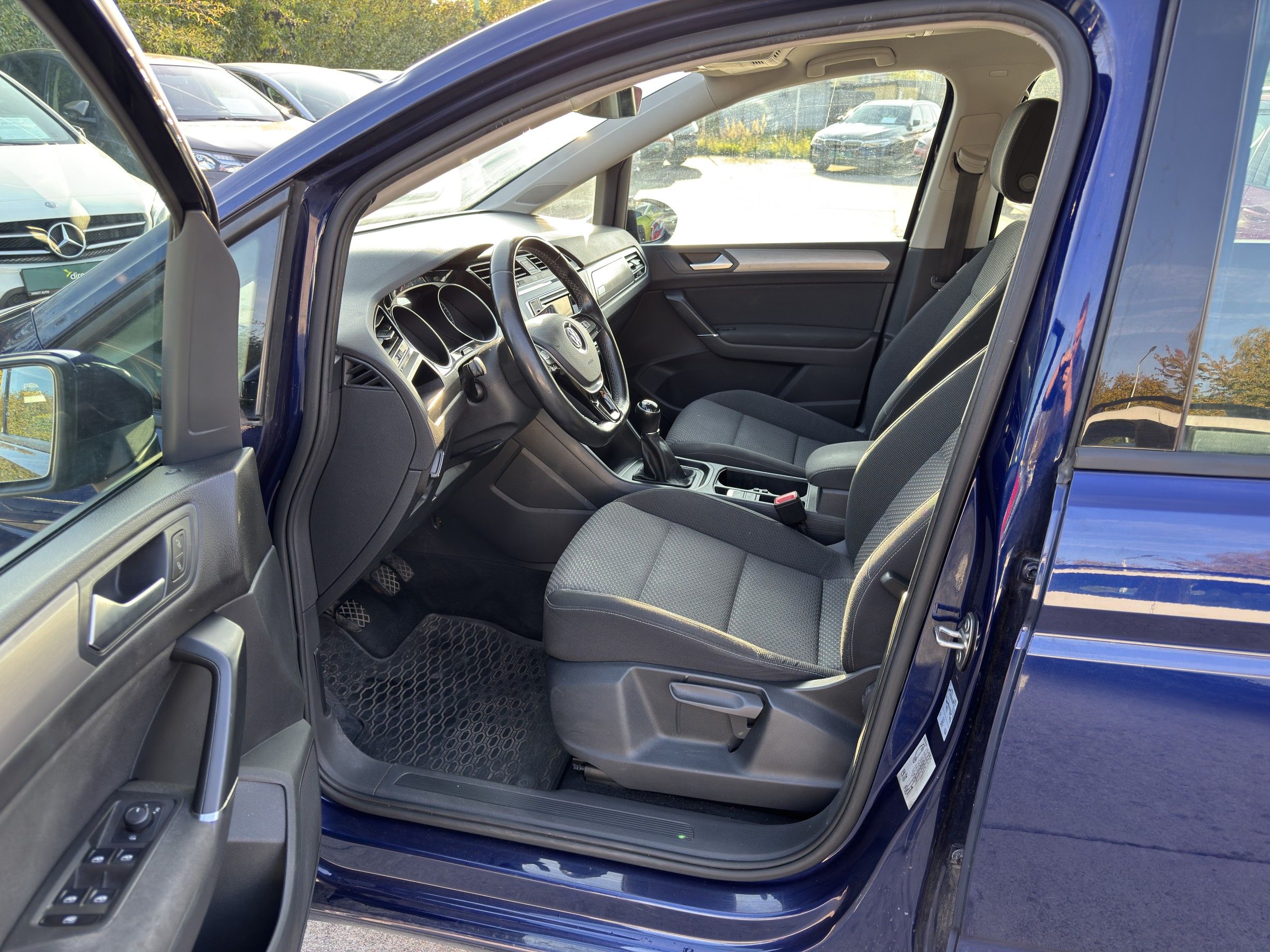 Volkswagen Touran, 1.6 TDi 81 kW - fotka 4