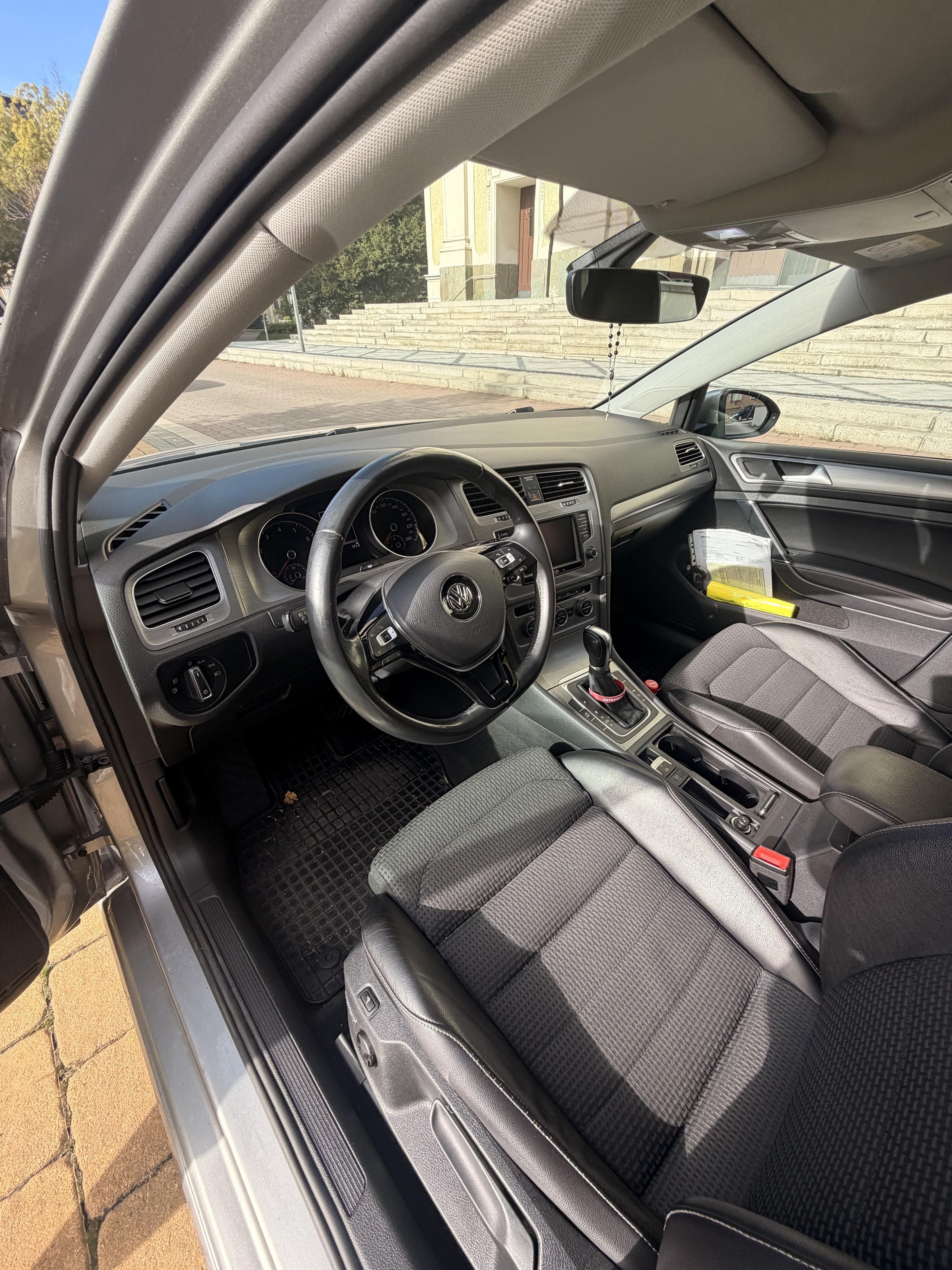 Volkswagen Golf, VW Golf 1.4TSI 92Kw DSG - fotka 6