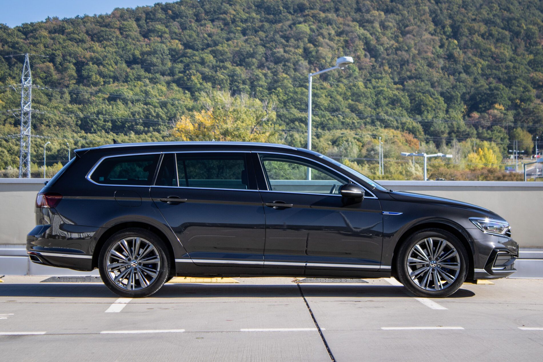 Volkswagen Passat Variant - fotka 4