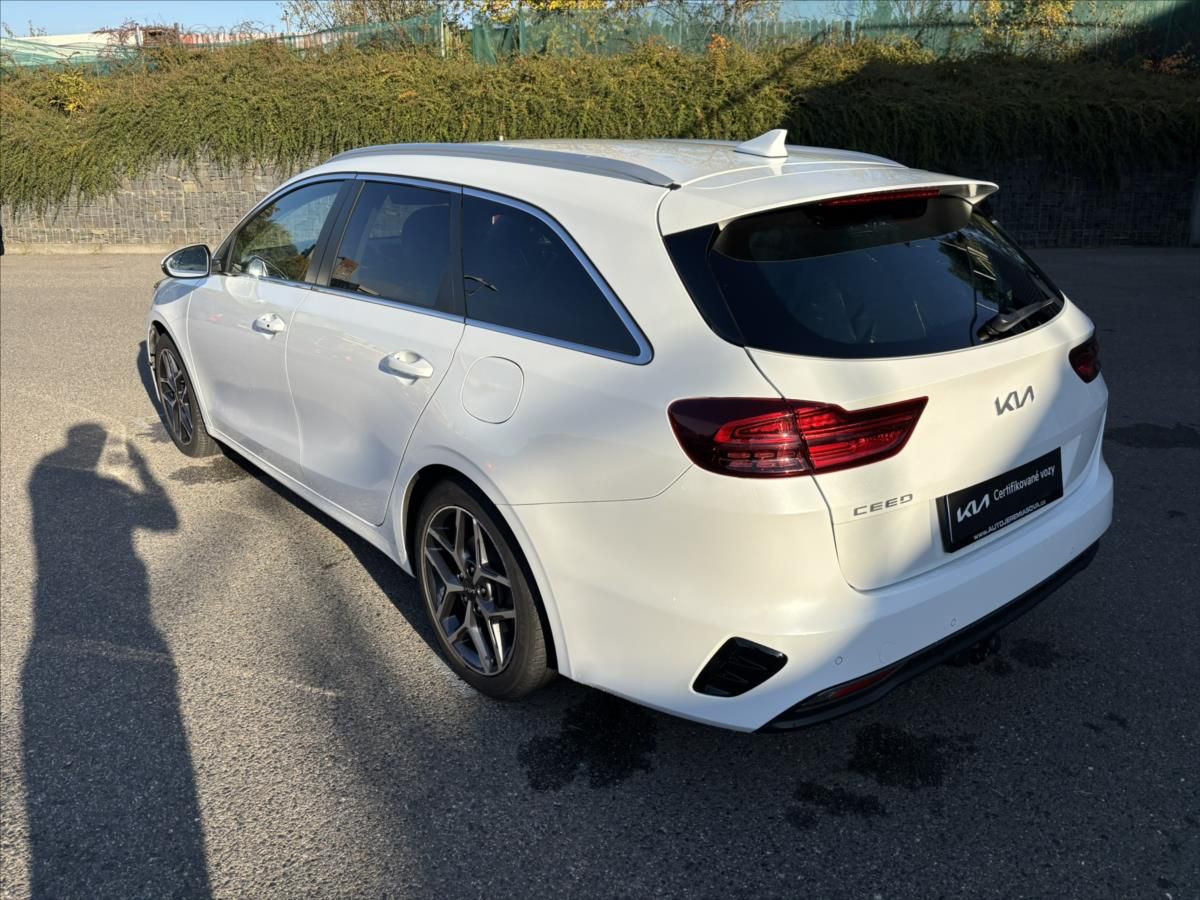 Kia Cee´d, 1,5 TGDi AT TOP ZÁRUKA TAŽNÉ - fotka 3