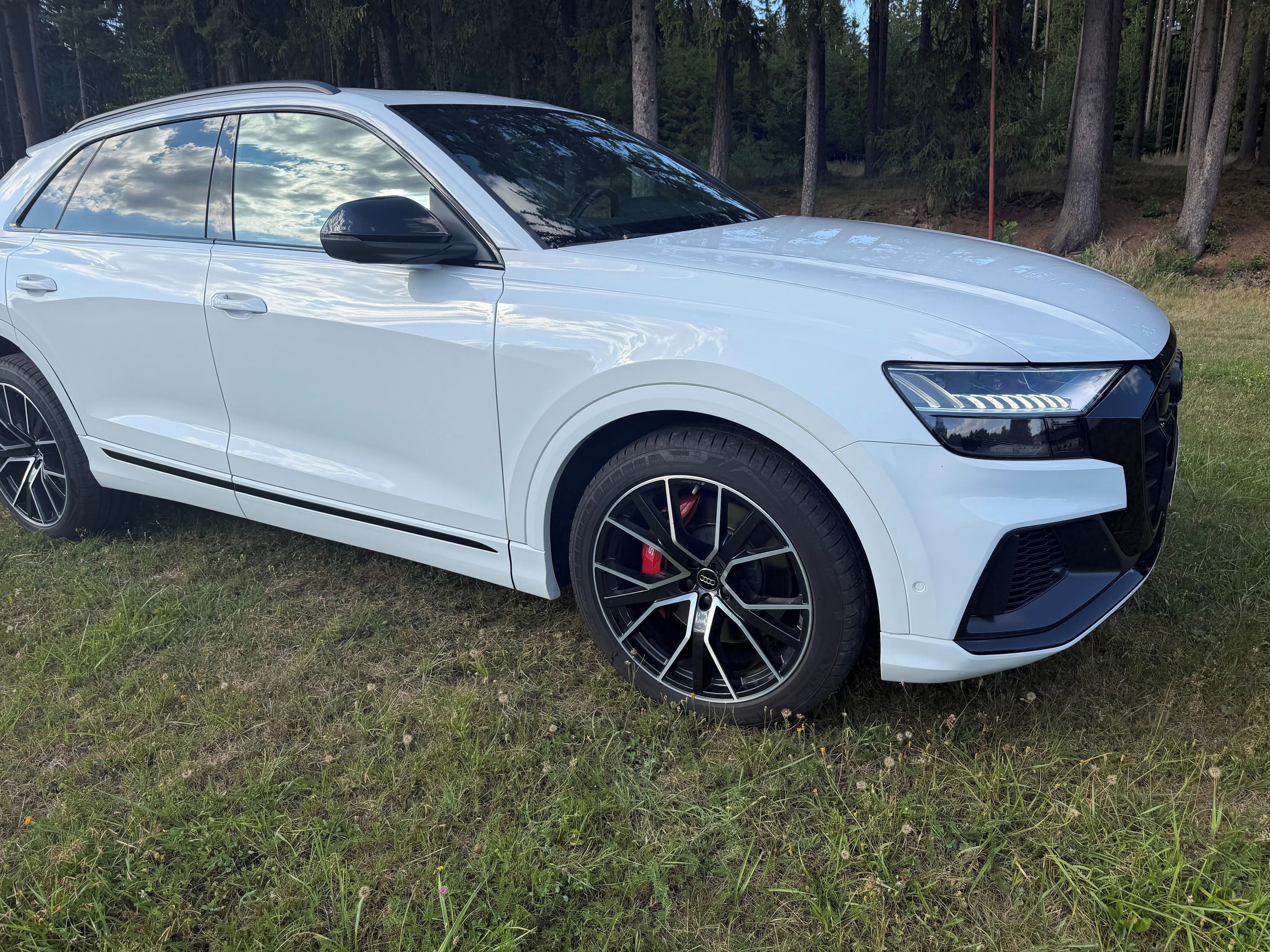 Audi SQ8 - fotka 3