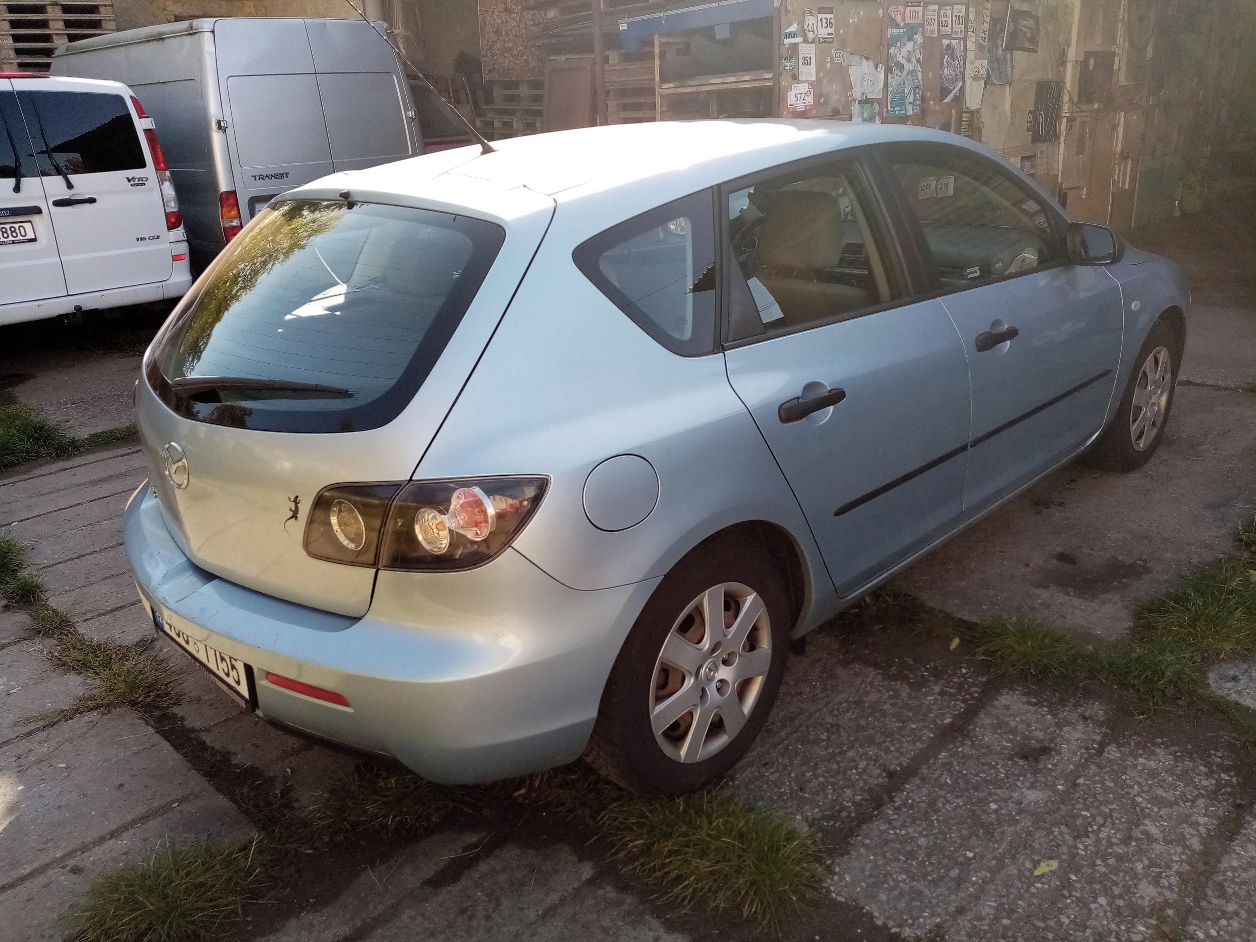 Mazda 3 - fotka 4
