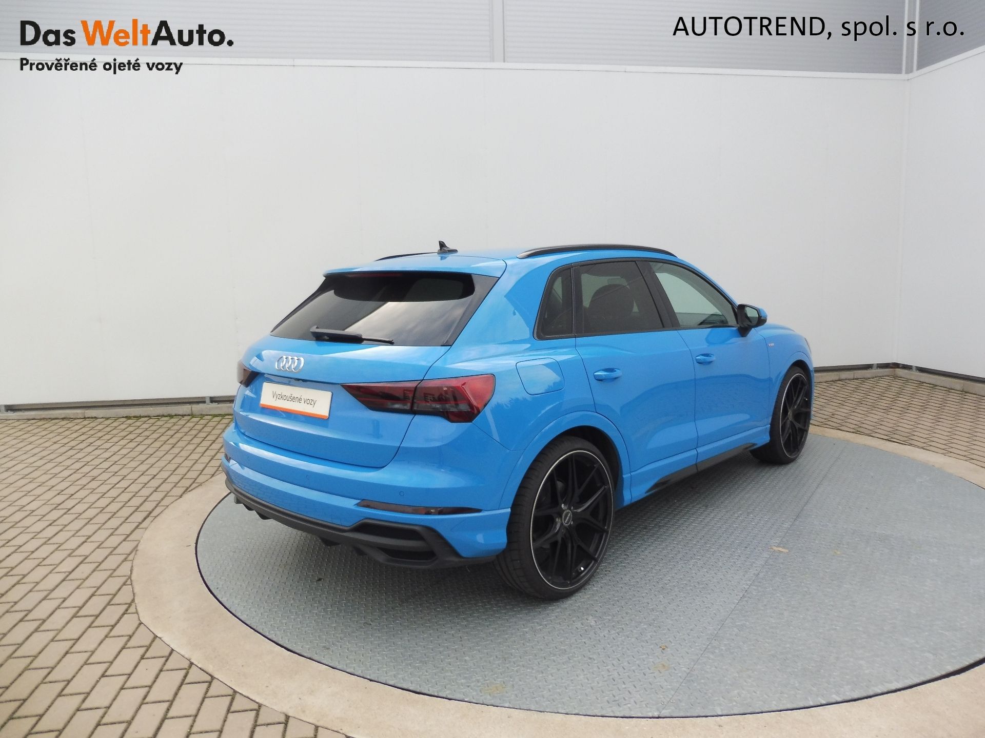 Audi Q3, 35 TFSI 110kW S-tronic, S-line - fotka 2