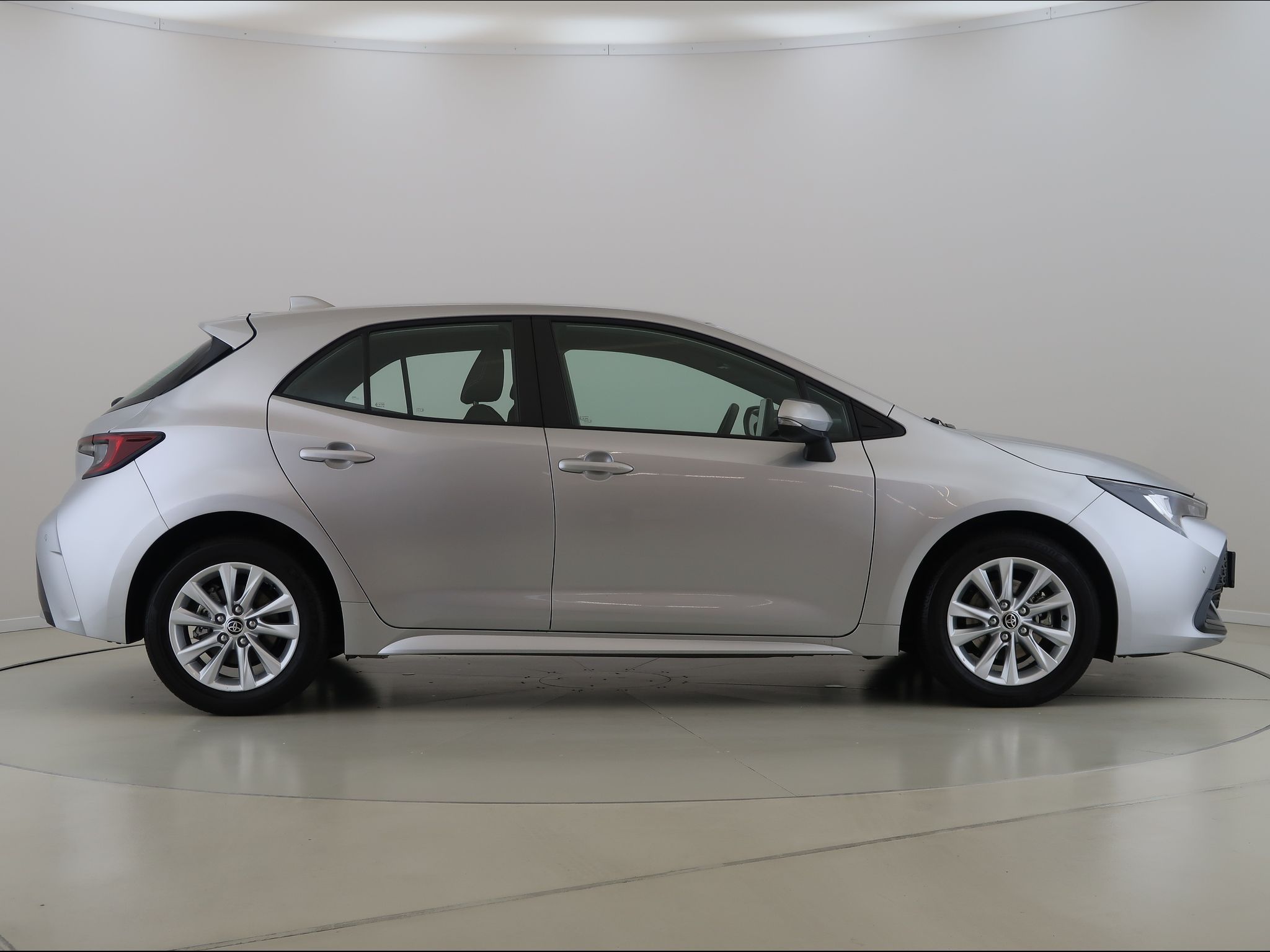 Toyota Corolla, 1.8Hybrid,ComfortTech,CZ,1Maj - fotka 4