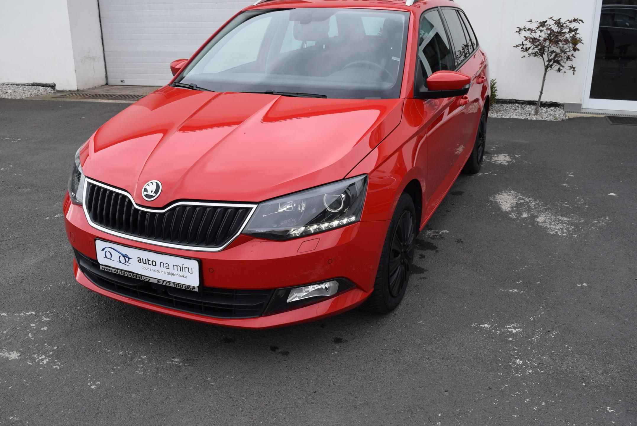 Škoda Fabia, 1.2TSI 66kw ED. JOY TAŽNÉ APP - fotka 2