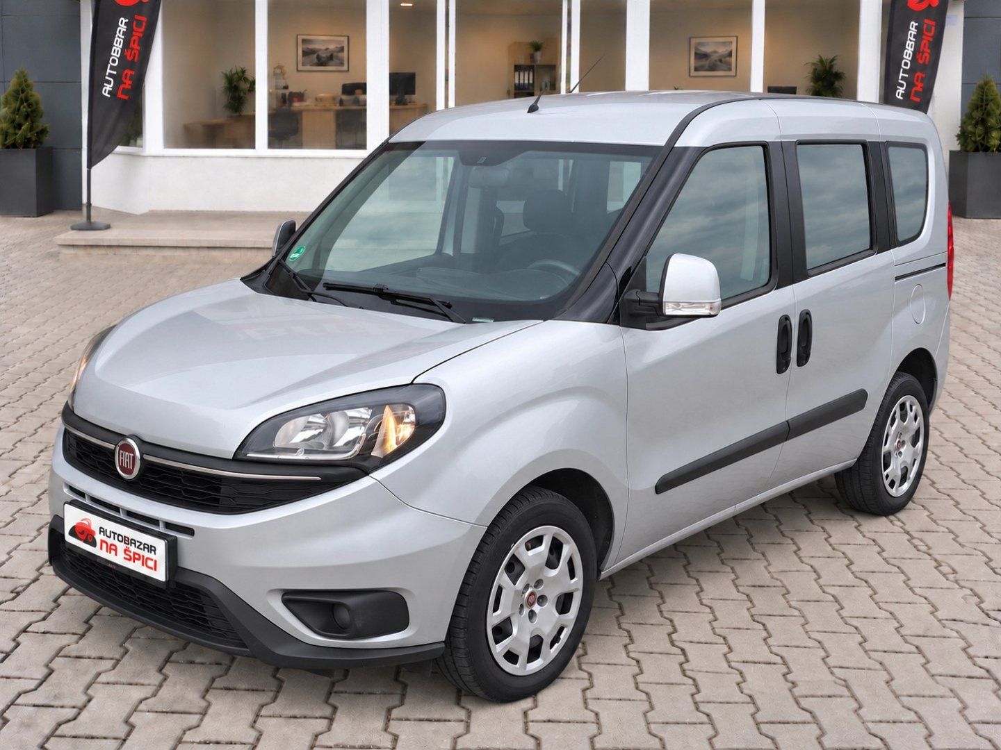Fiat Dobló, 1.6M-JET 77kW -1.MAJ.-DPH - fotka 4