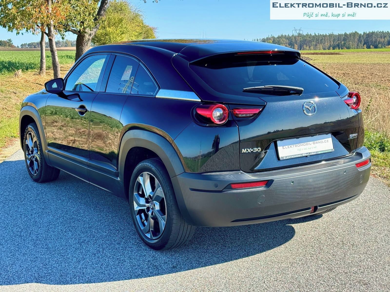 Mazda MX-30, 35,5kWh,SoH90%,HEAD-UP,TČ - fotka 4