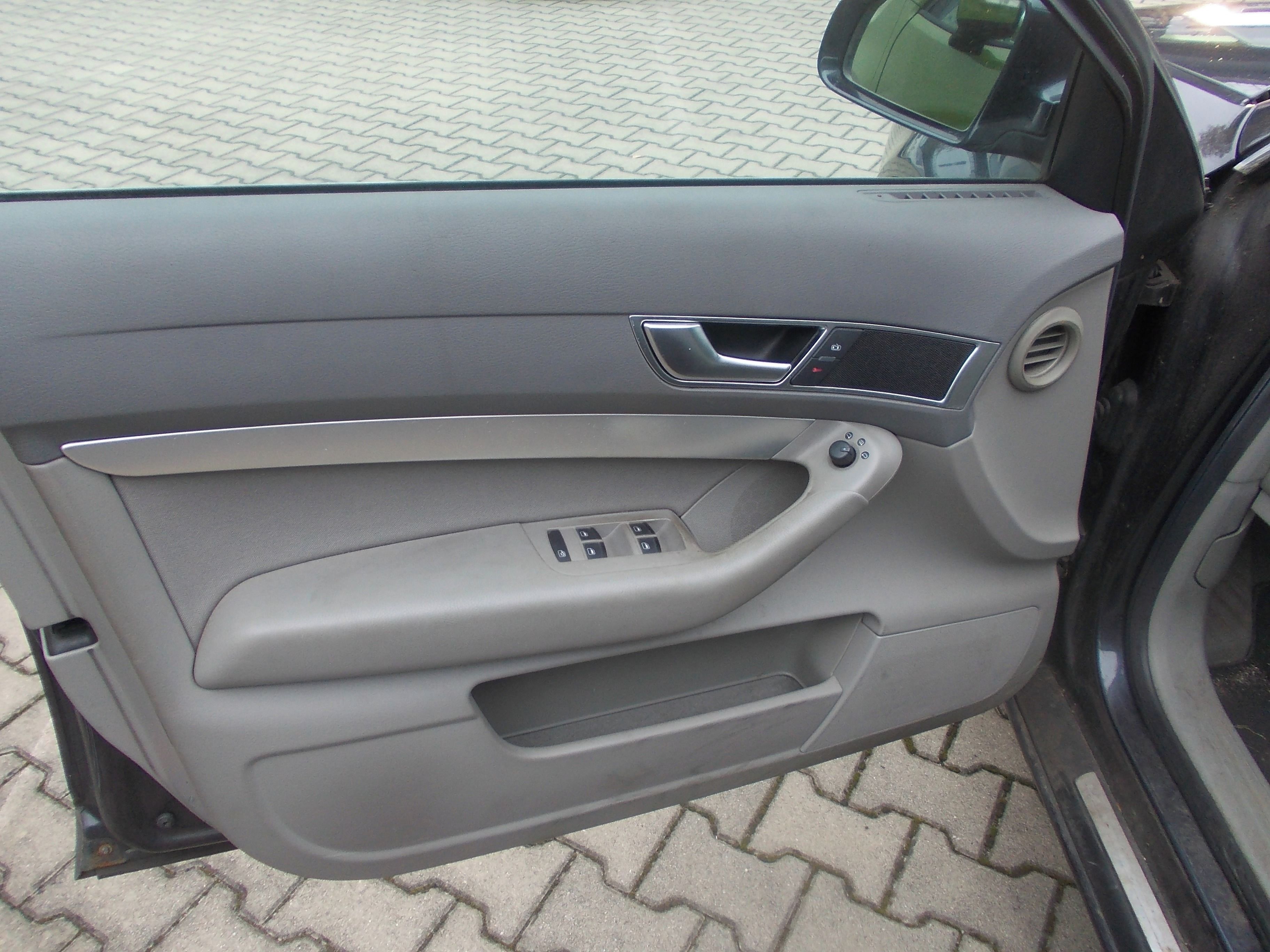 Audi A6, 2.7 TDI 132KW QUATTRO AVANT - fotka 5