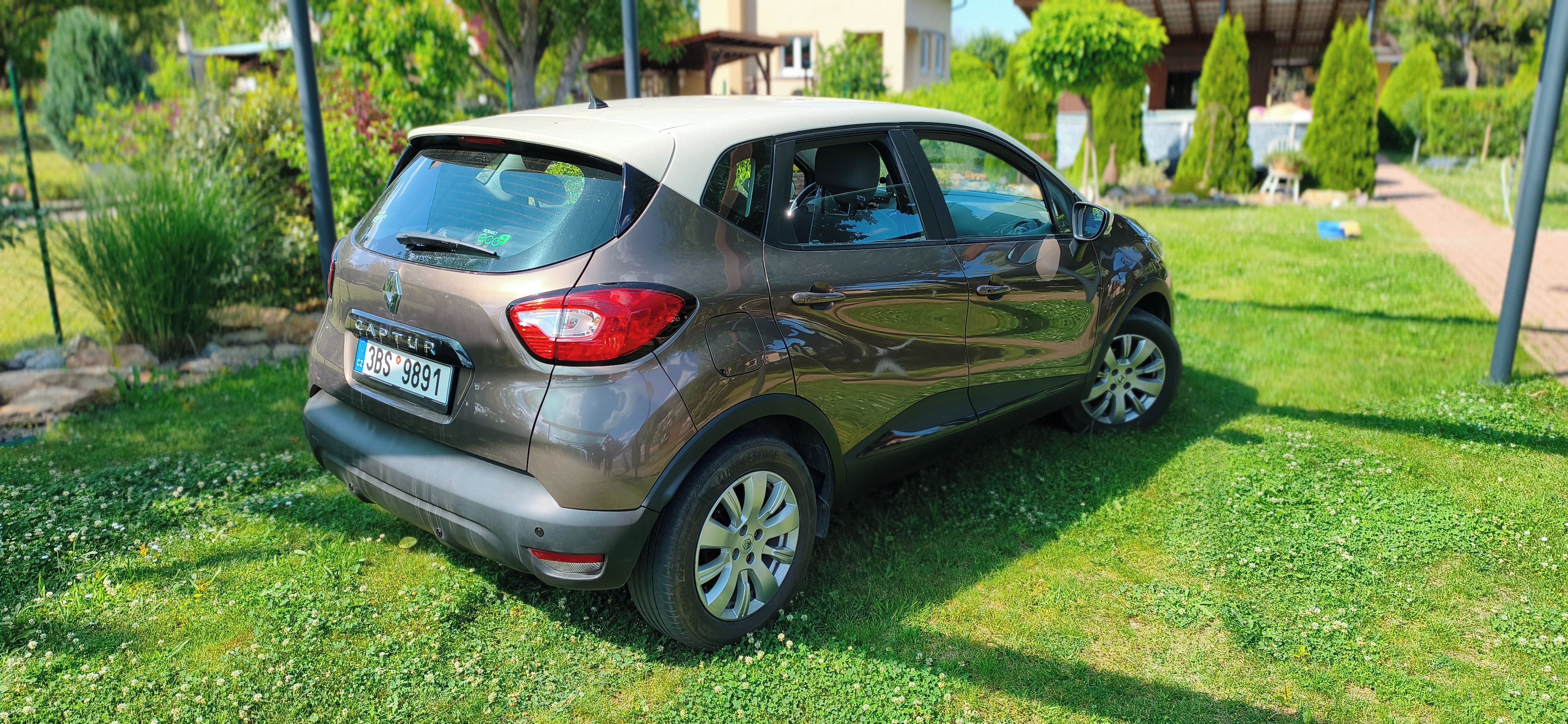 Renault Captur, 0.9 serviska - fotka 2