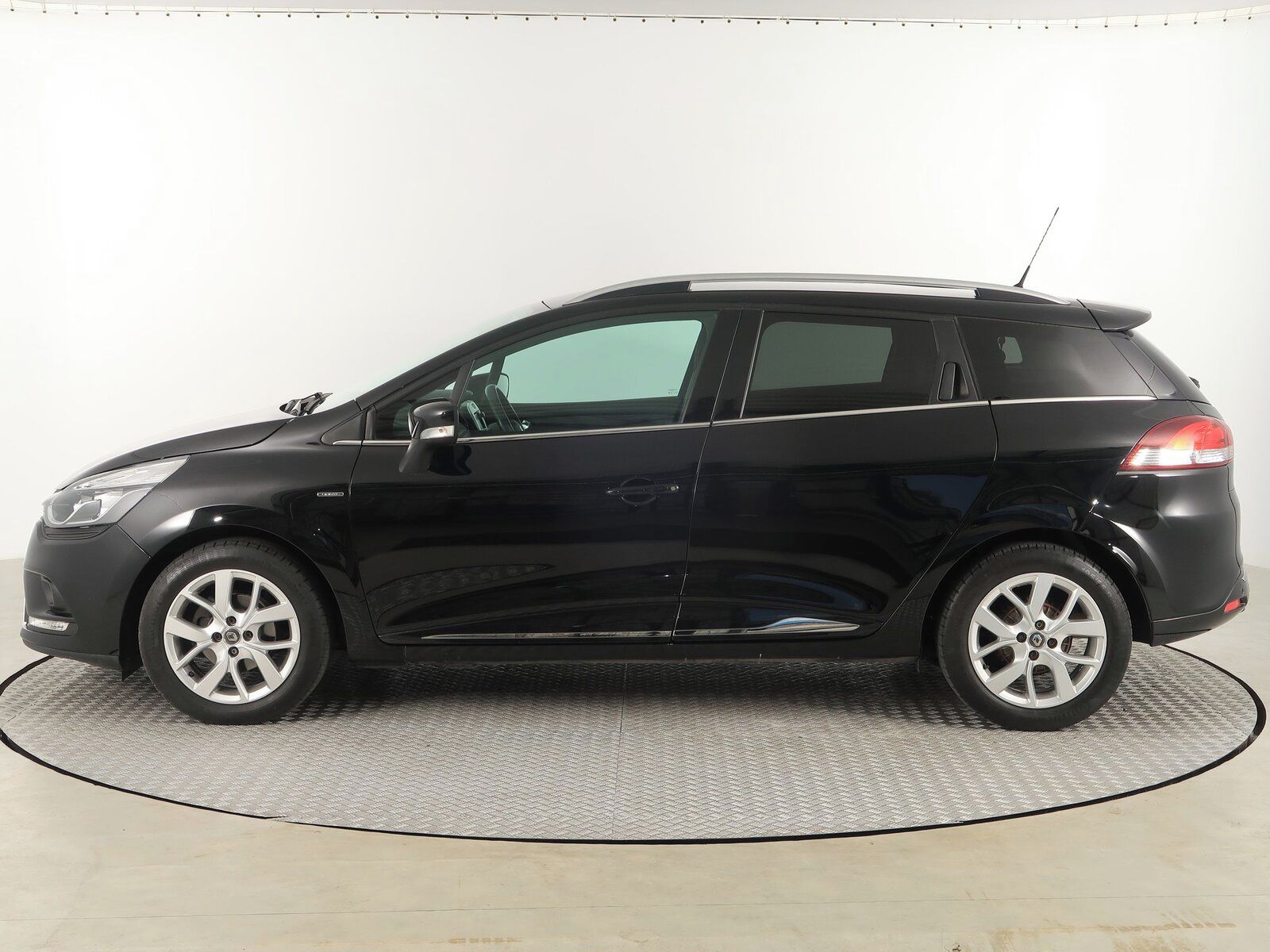 Renault Clio, 0.9 TCe, Limited, Serv.kniha - fotka 3
