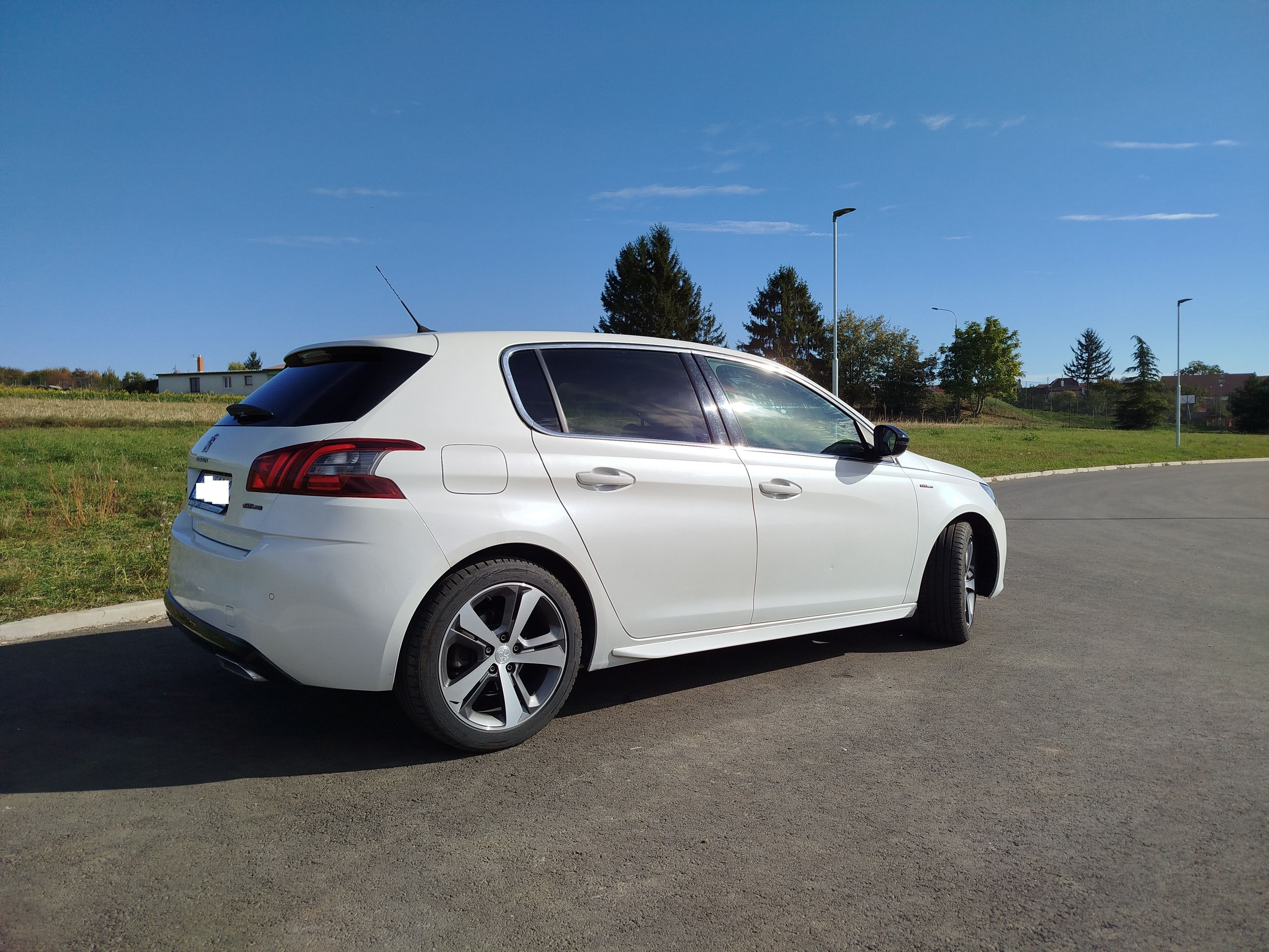 Peugeot 308 - fotka 4
