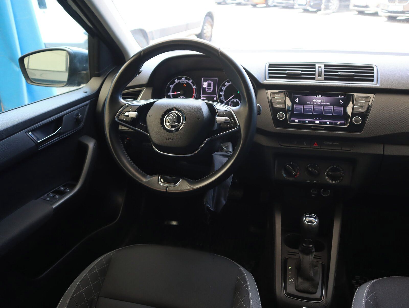 Škoda Fabia, 1.0 TSI, Ambition, Automat - fotka 6