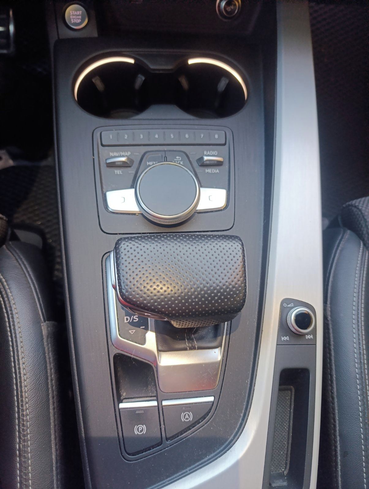 Audi A4 Avant, Audi A4 Avant 2.0 TDI 110 kW - fotka 5