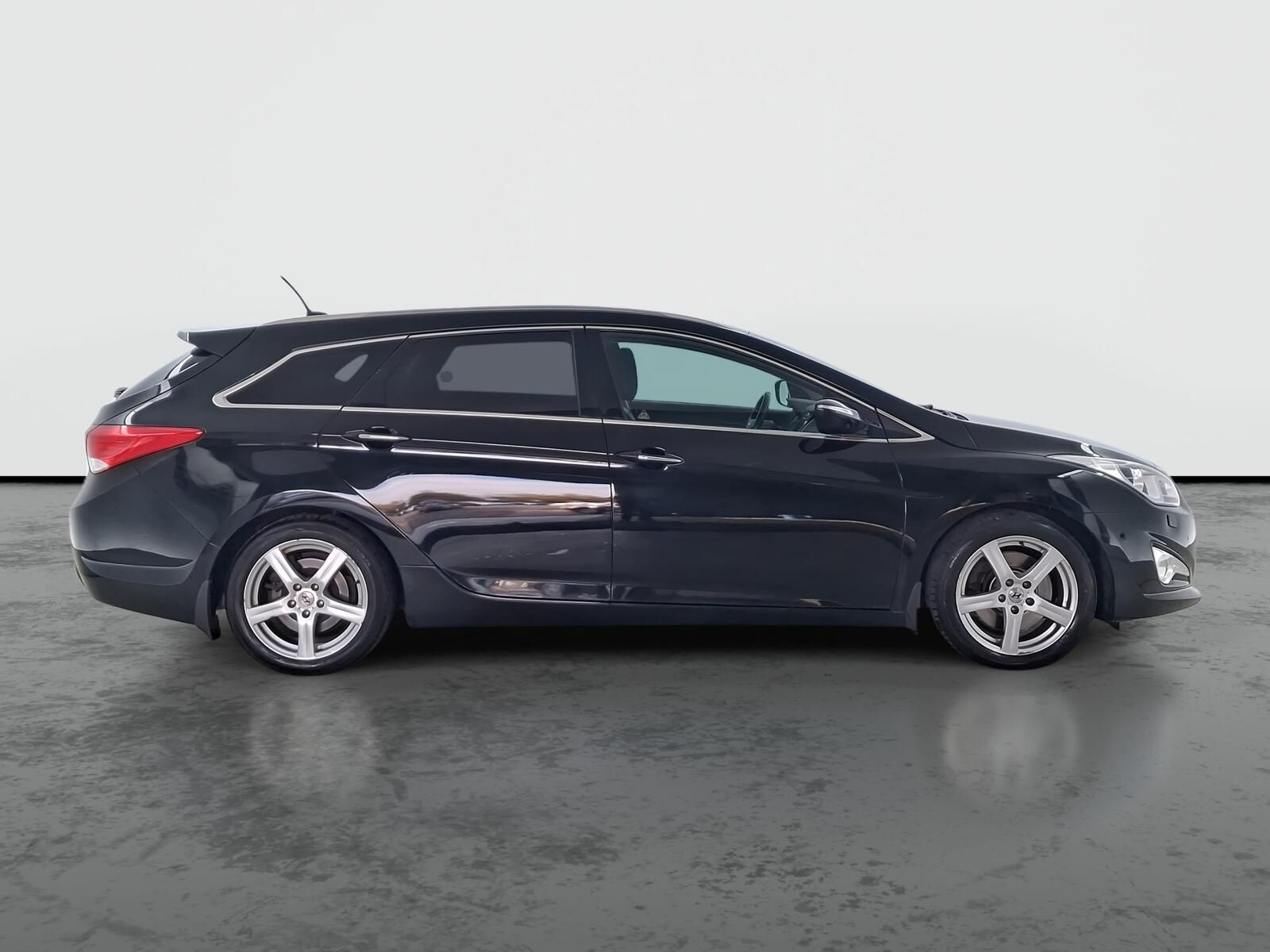Hyundai i40, 1.7 CRDi, Navi, Kožené sedačky - fotka 6