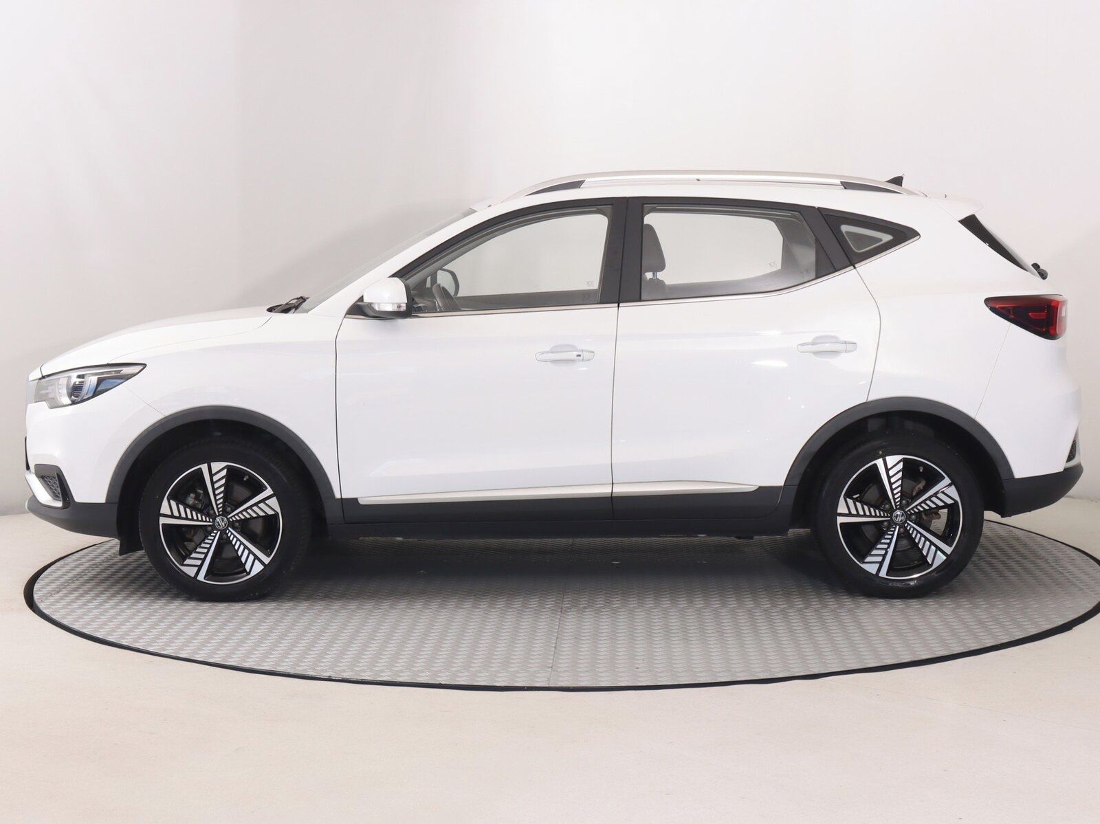 MG ZS, EV 42.5 kWh, SoH 95%, Luxury - fotka 3