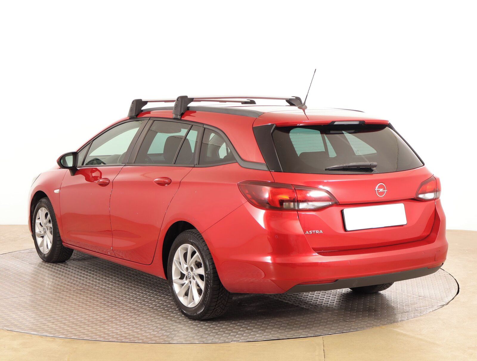Opel Astra, 1.2 Turbo - fotka 4