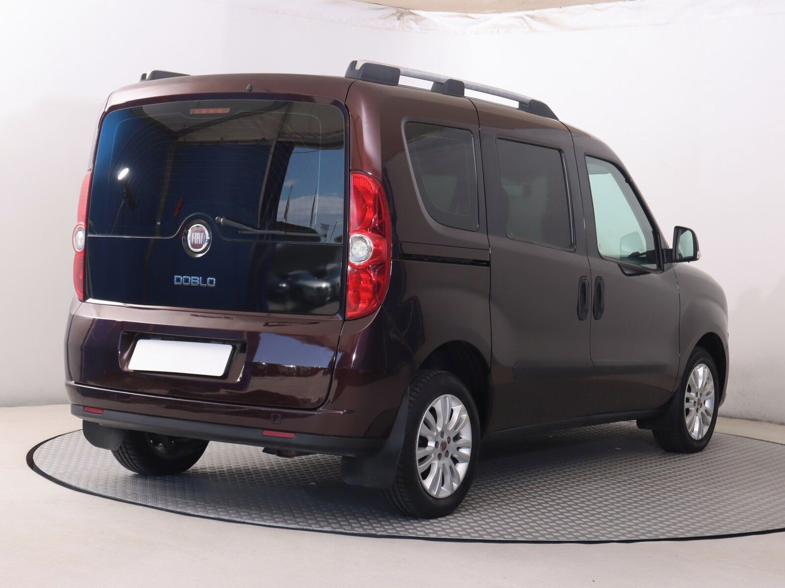 Fiat Dobló, 1.3 MultiJet, 5Míst, ČR - fotka 5