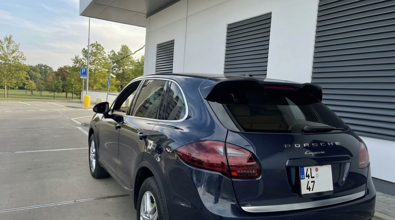 Porsche Cayenne, Porsche  hybrid   3.0i - fotka 2