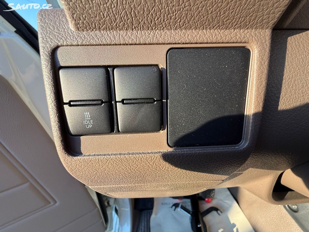 Toyota Land Cruiser, fotka 13