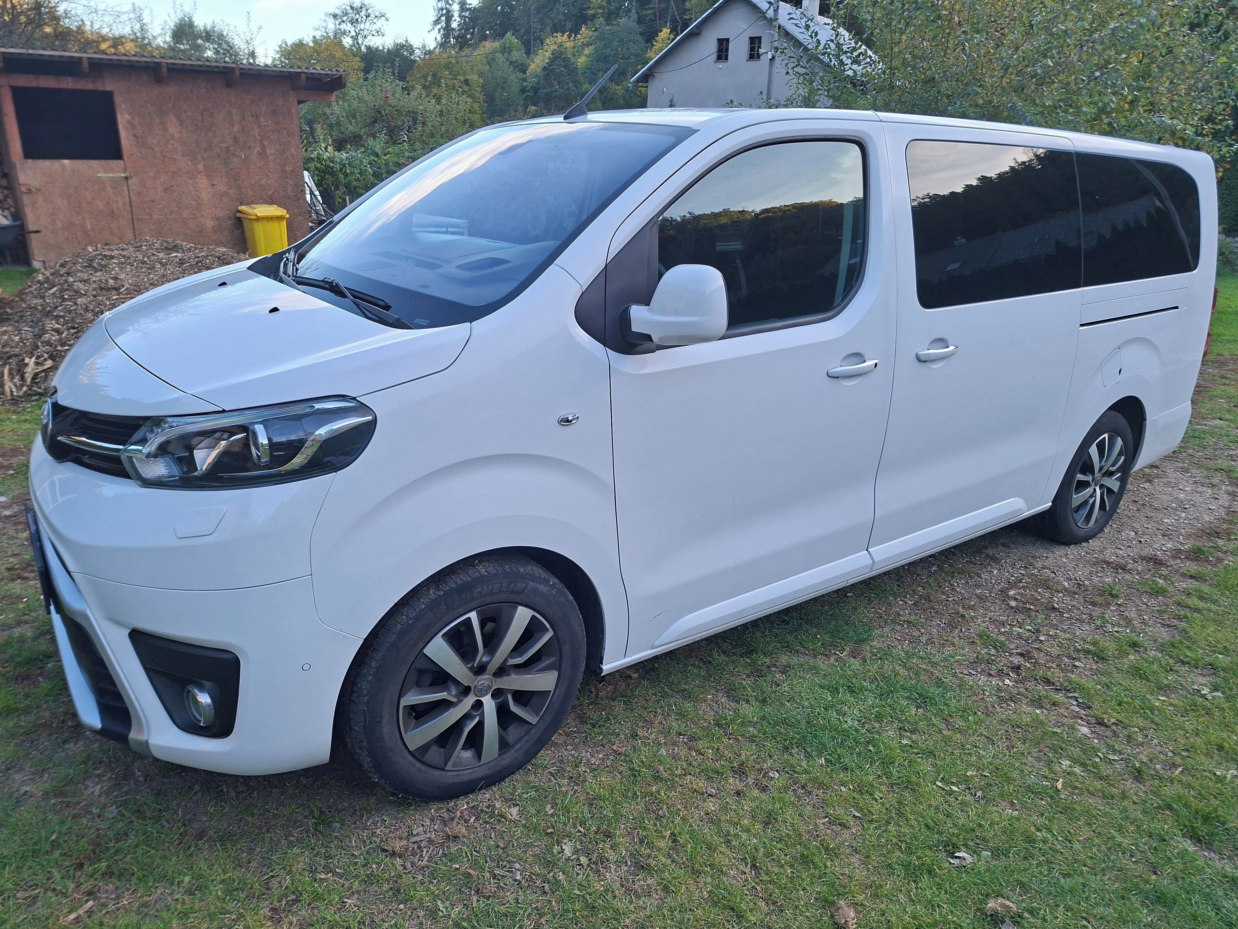 Toyota Proace, Toyota Proace Verso 2.0 D - fotka 2