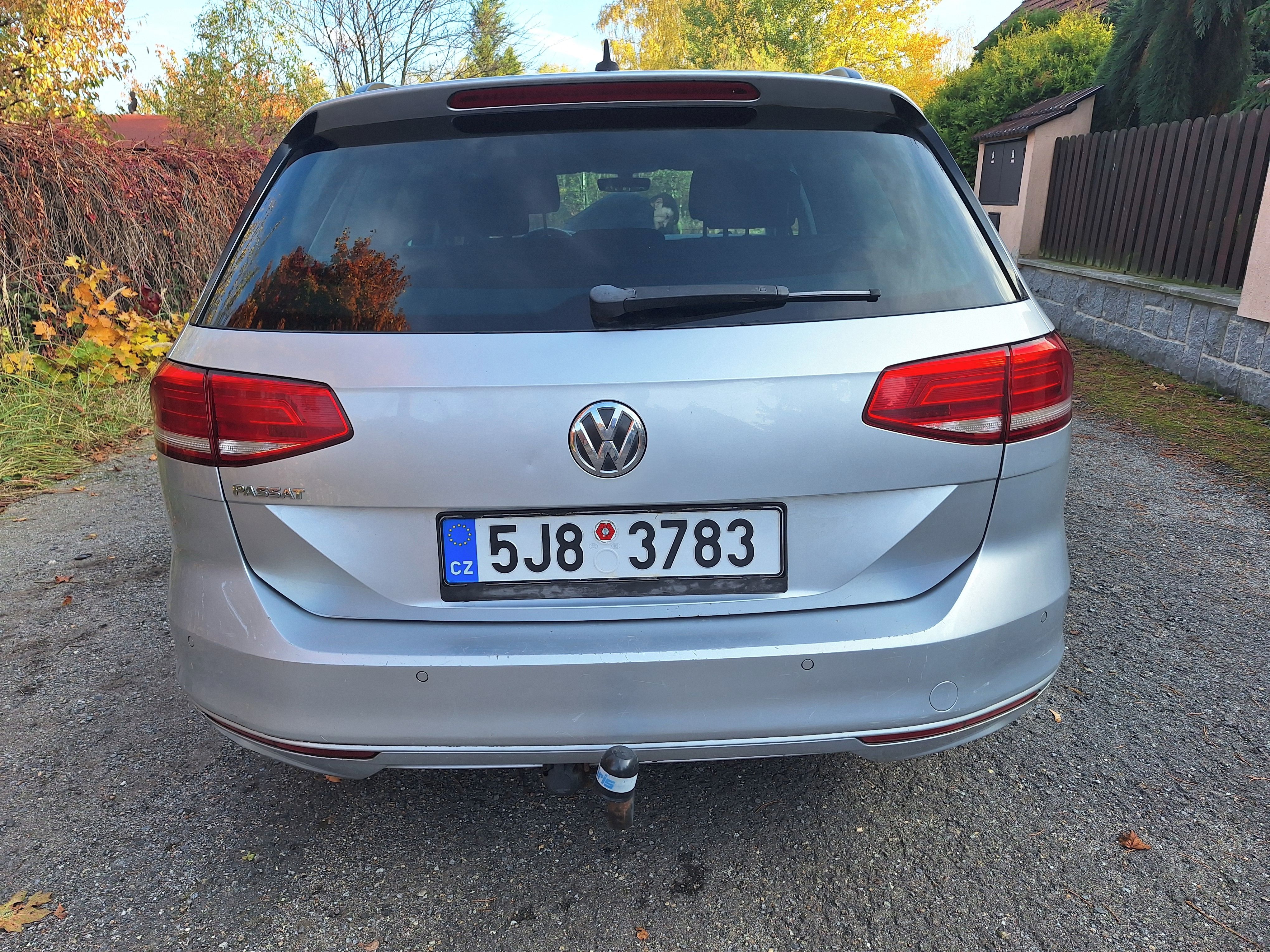Volkswagen Passat, 1.9 TDI, v dobrém stavu - fotka 2
