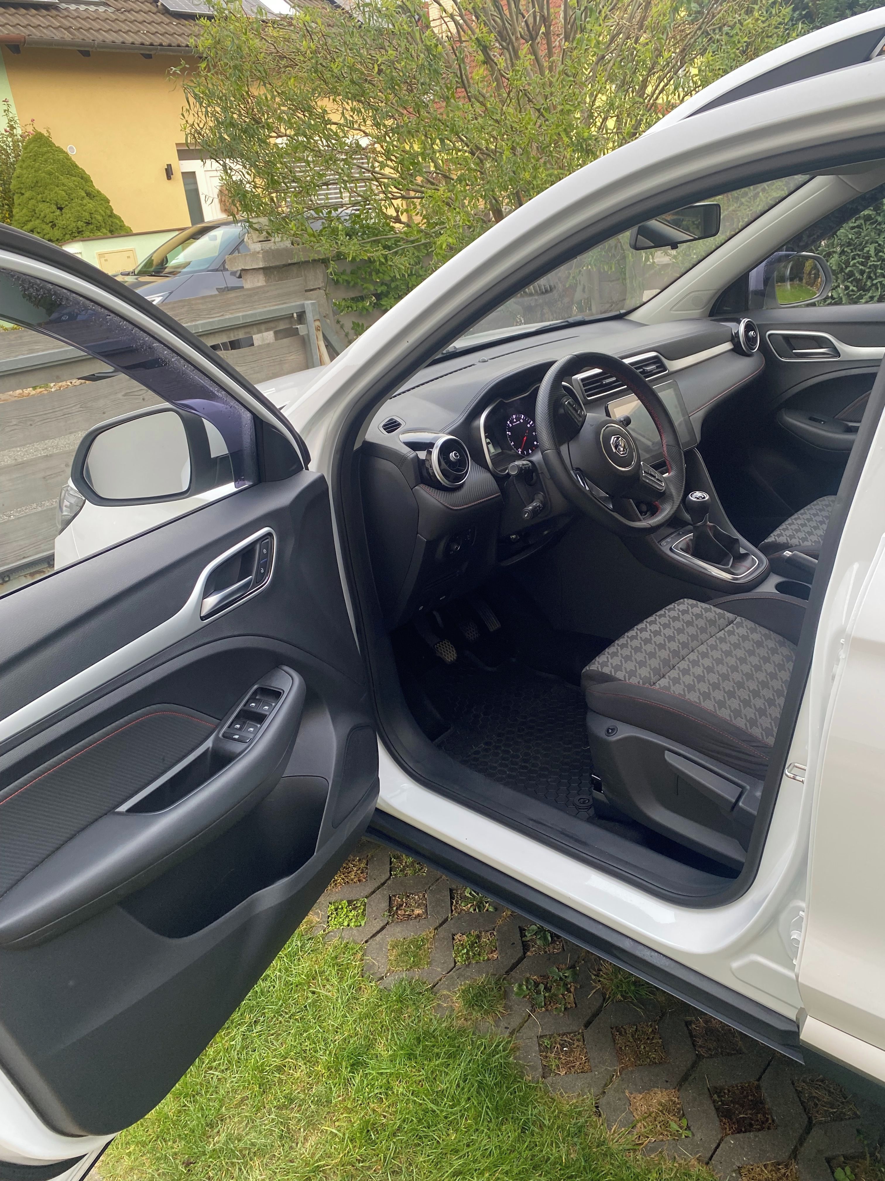 MG ZS, MG ZS, 1.5 TG-i,1.maj,ČR - fotka 5