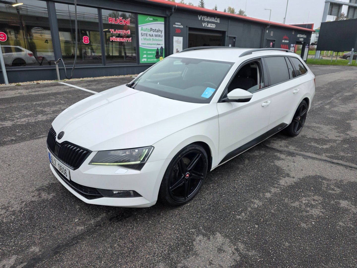 Škoda Superb, DSG automat - fotka 2