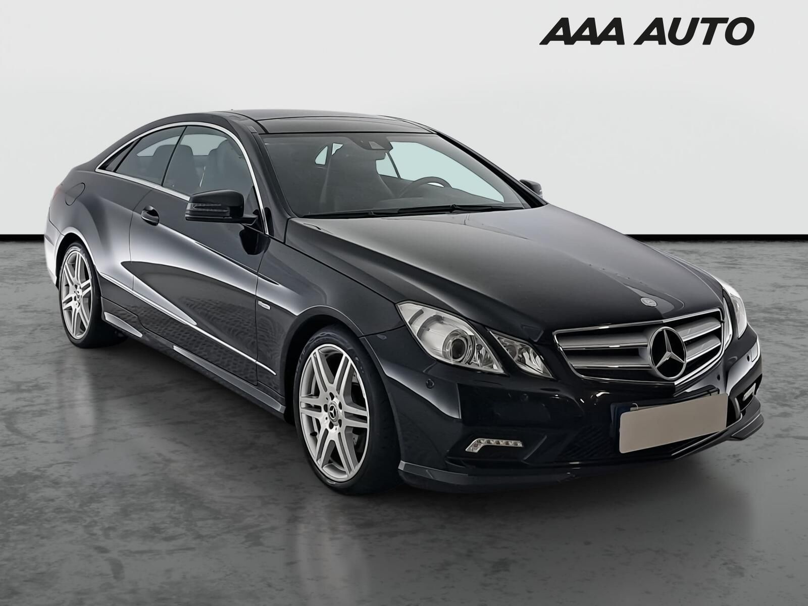 Mercedes-Benz Třídy E, 300 CDI, Automat, Kůže