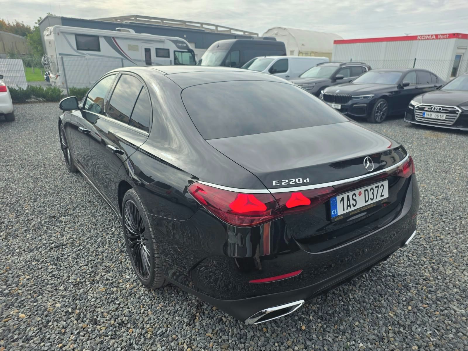 Mercedes-Benz Třídy E, Mercedes BENZ E220d - fotka 6