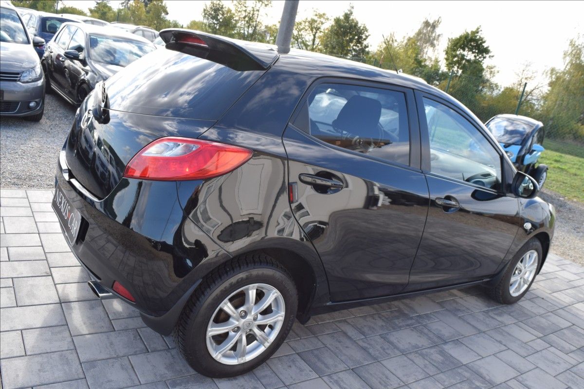 Mazda 2, 1,5 MZR 76KW ALU KLIMA - fotka 6