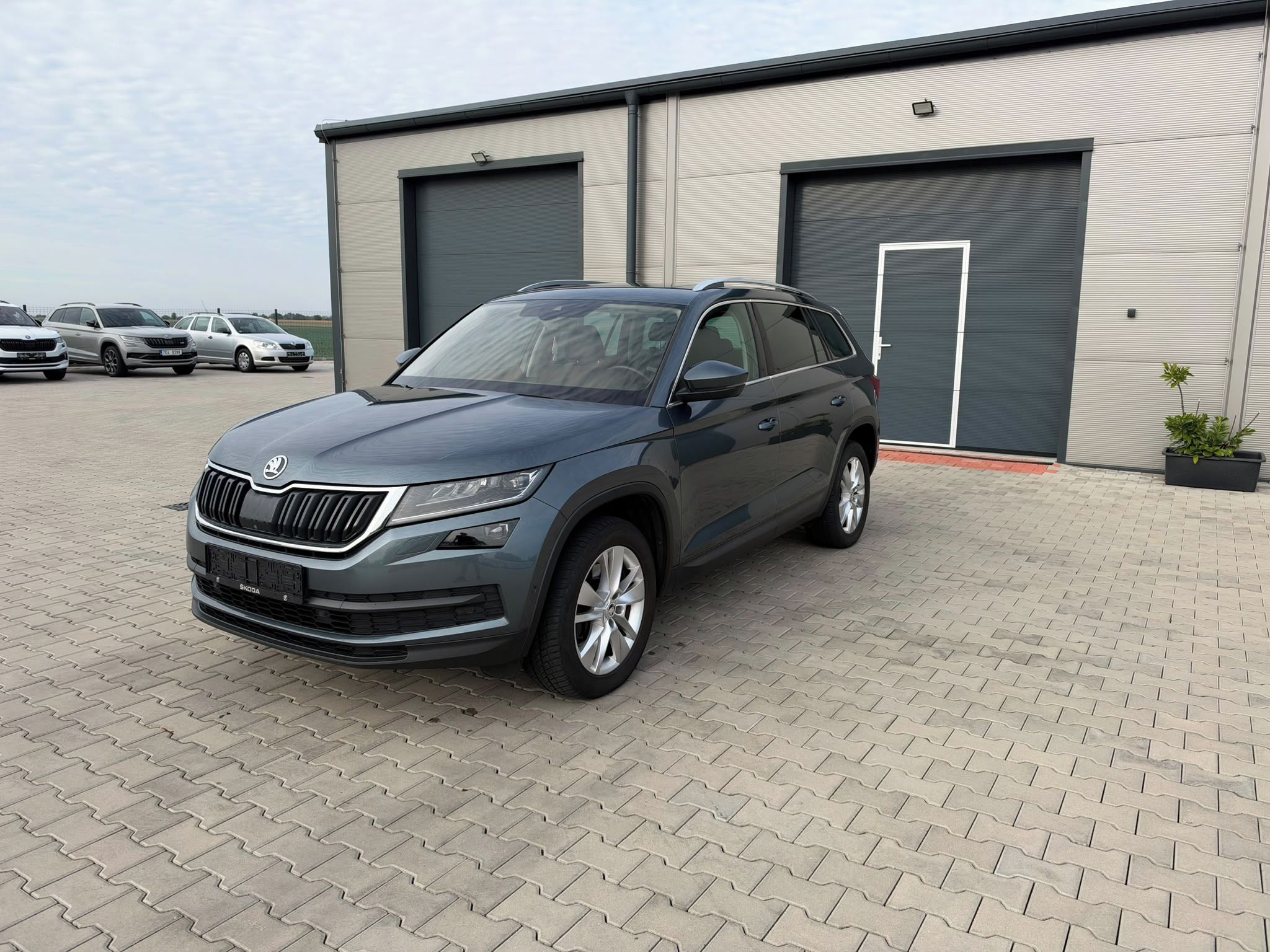Škoda Kodiaq, DSG 4x4 7míst panorama tažné - fotka 2