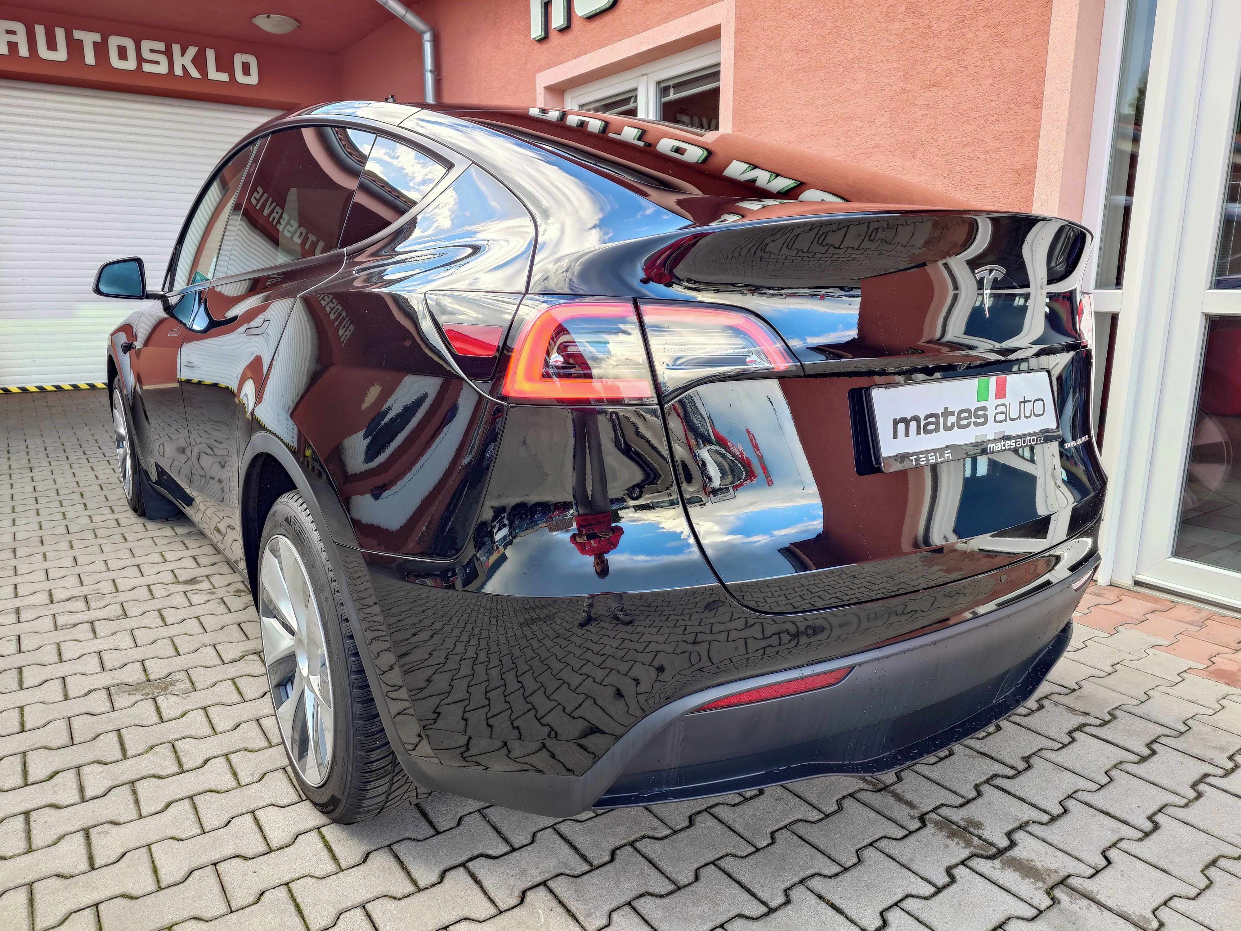 Tesla Model Y, Long Range Dual Motor, SOH 93, - fotka 3