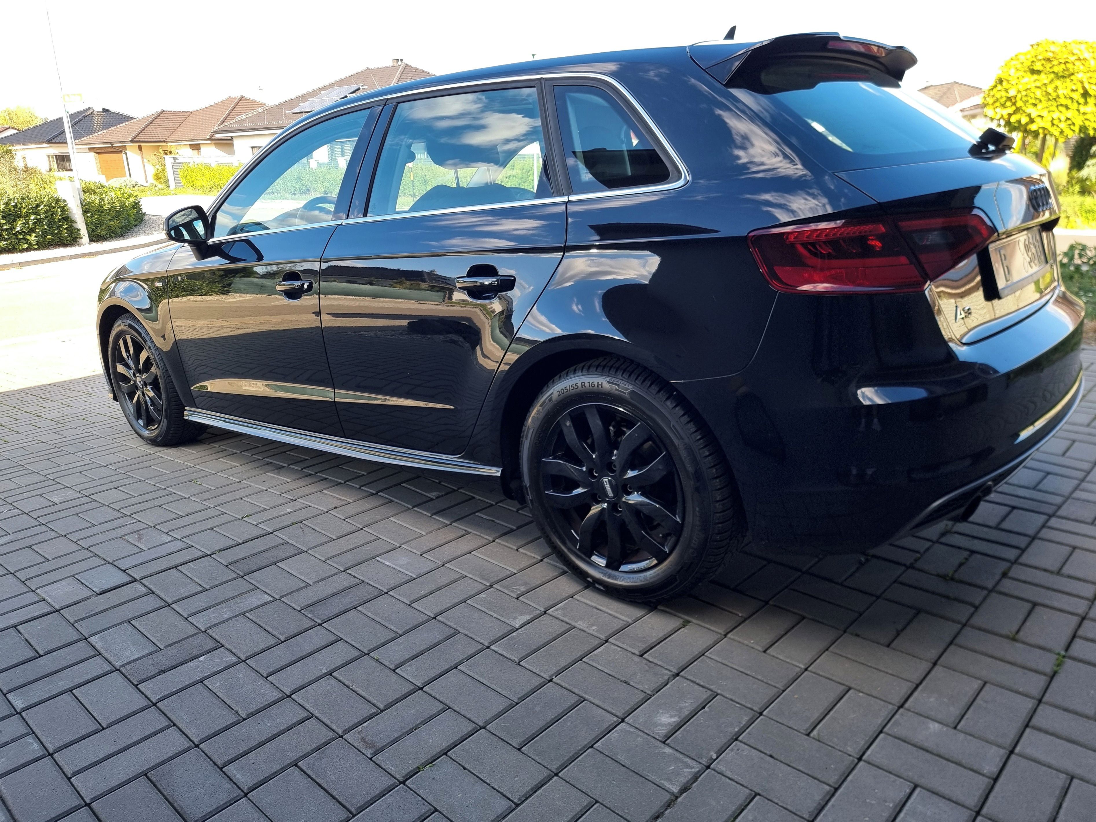 Audi A3, S-Line 1.2Tfsi 81kw | MANUÁL 6 - fotka 4
