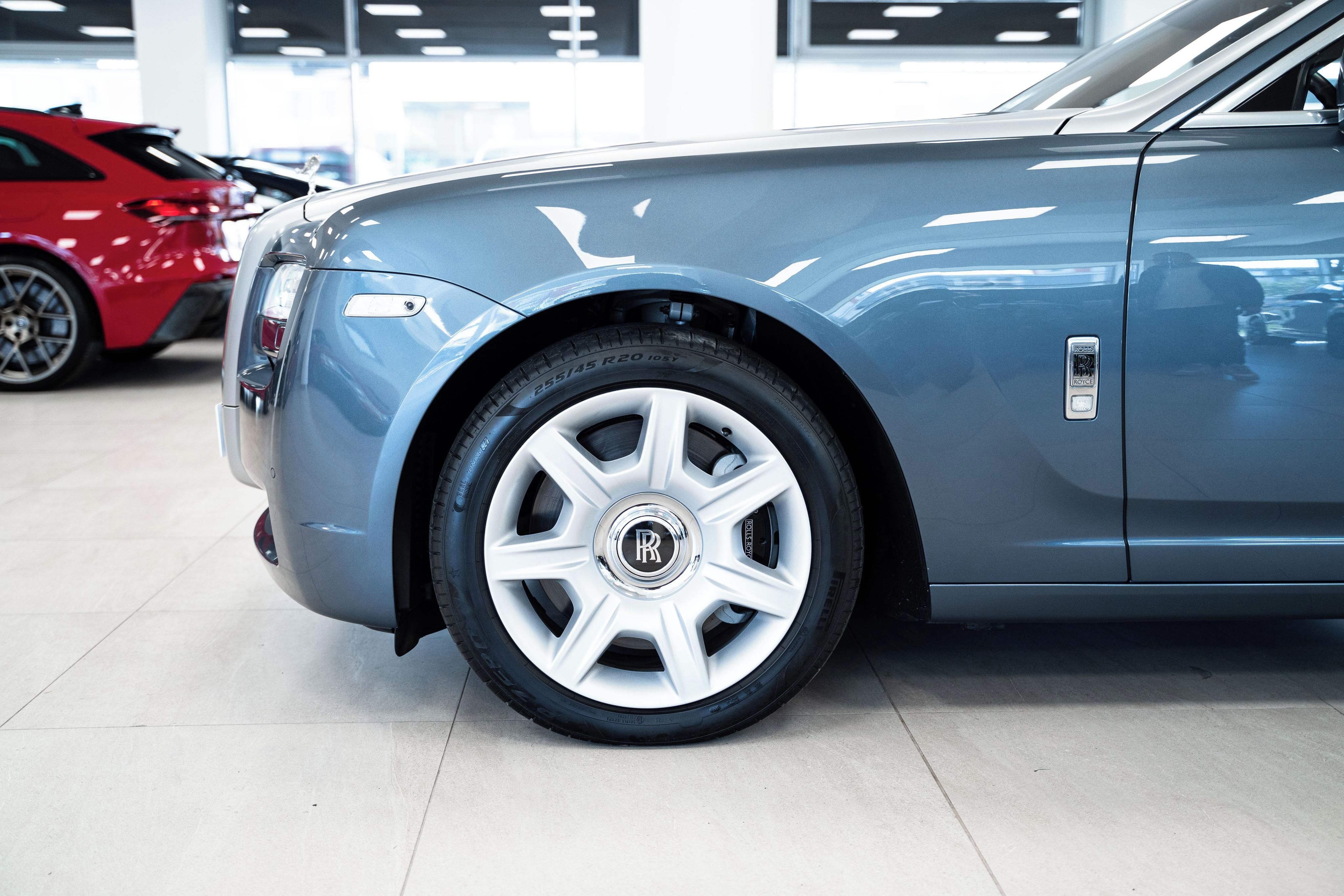 Rolls-Royce Ghost, - 1. majitel, DPH, historie - fotka 6